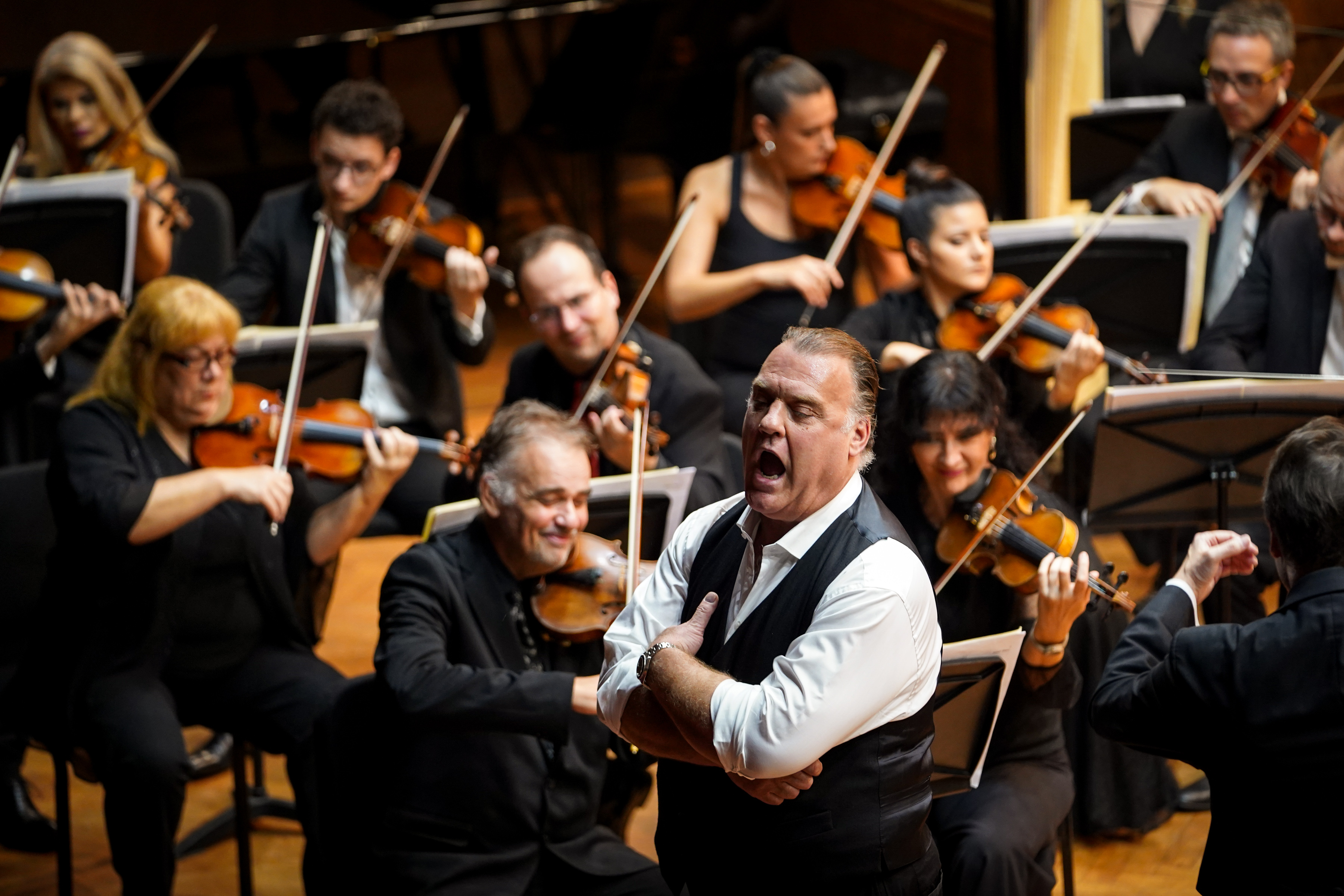 Beograd, 1. novembra 2022. - Koncertom slavnog velskog bas-baritona Brina Terfela uz Festivalski orkestar "Virtuozi", dirigenta Bojana Sudjica i goscu Sofiju Petrovic, veceras je poceo 54. Bemus u Kolarcevoj zaduzbini.  FOTO TANJUG/ JADRANKA ILIC/ bg