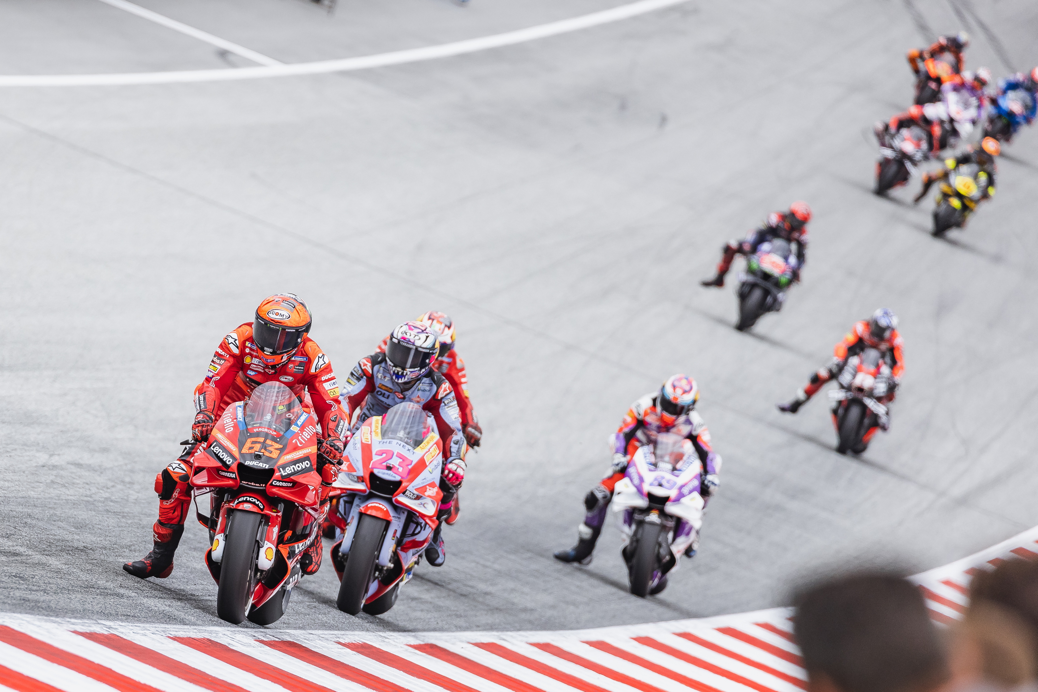 epa10131879 Italian rider Francesco Bagnaia (L) of Ducati Team in action during the MotoGP race of the motorcycling Grand Prix of Austria at Red Bull Ring in Spielberg, Austria, 21 August 2022.  EPA-EFE/DOMINIK ANGERER