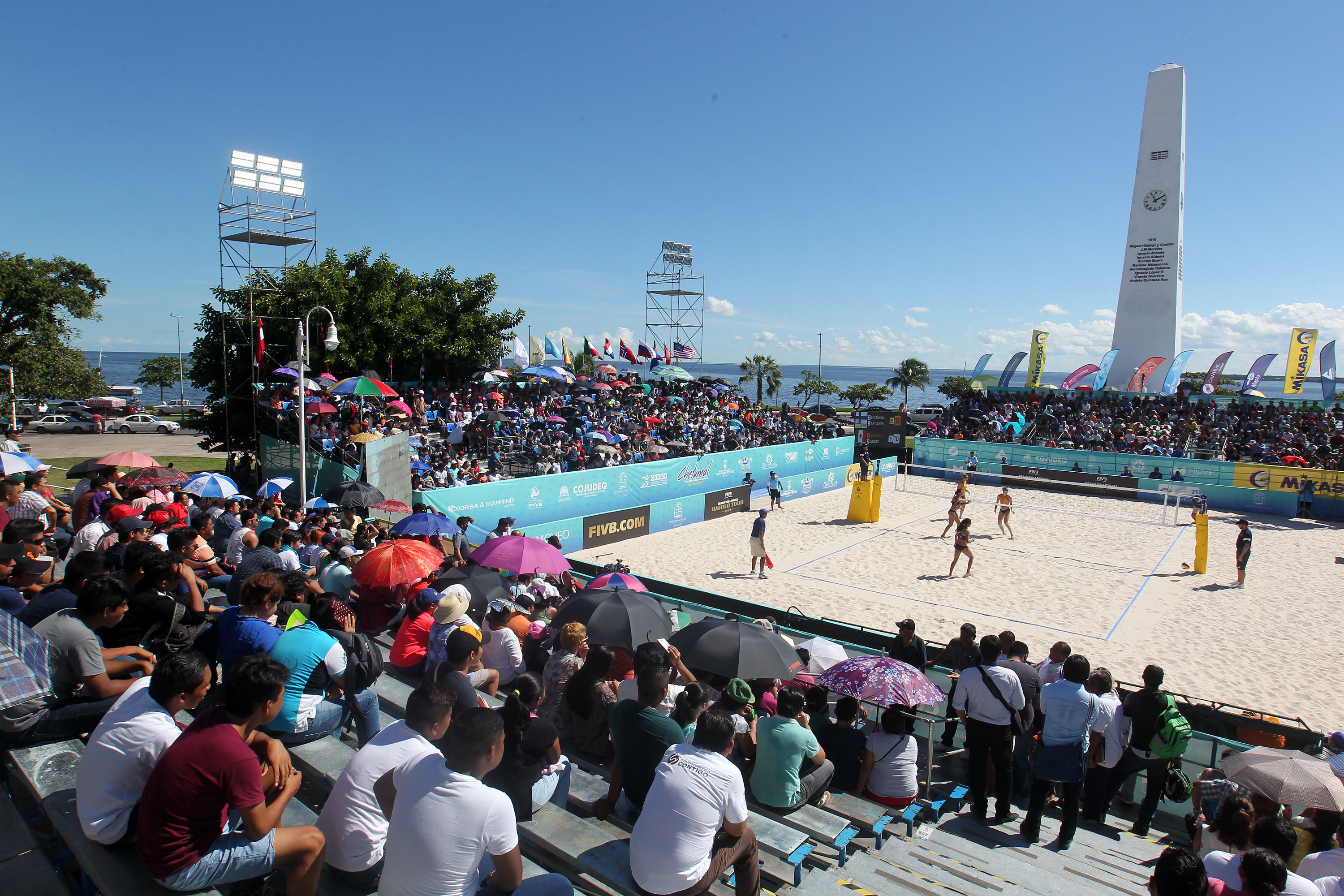 epa07123108 General view of FIVB Beach Volleyball World Tour women's match between Mexico and Finland in Chetumal, in the state of Quintana Roo, Mexico, 26 October 2018.  EPA-EFE/ALONSO CUPUL