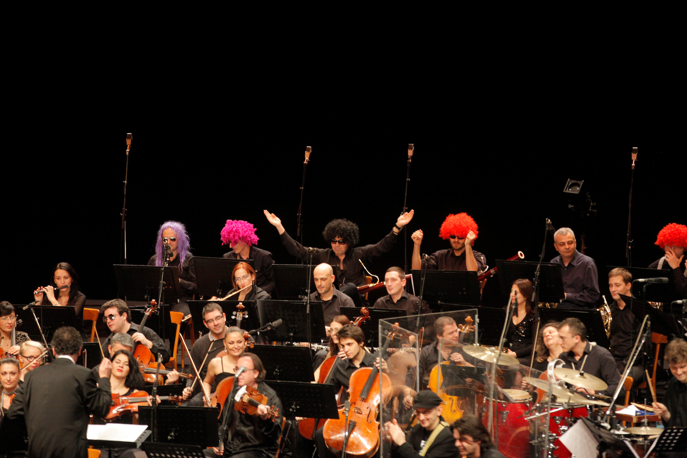 27.12.2013.
Nova godina po gregorijanskom kalendaru
Alan Bjelinski
DISCO Filharmonija
Novi Sad, 27.12.2013.
foto Marko Djokovic/BEOGRADSKA FILHARMONIJA