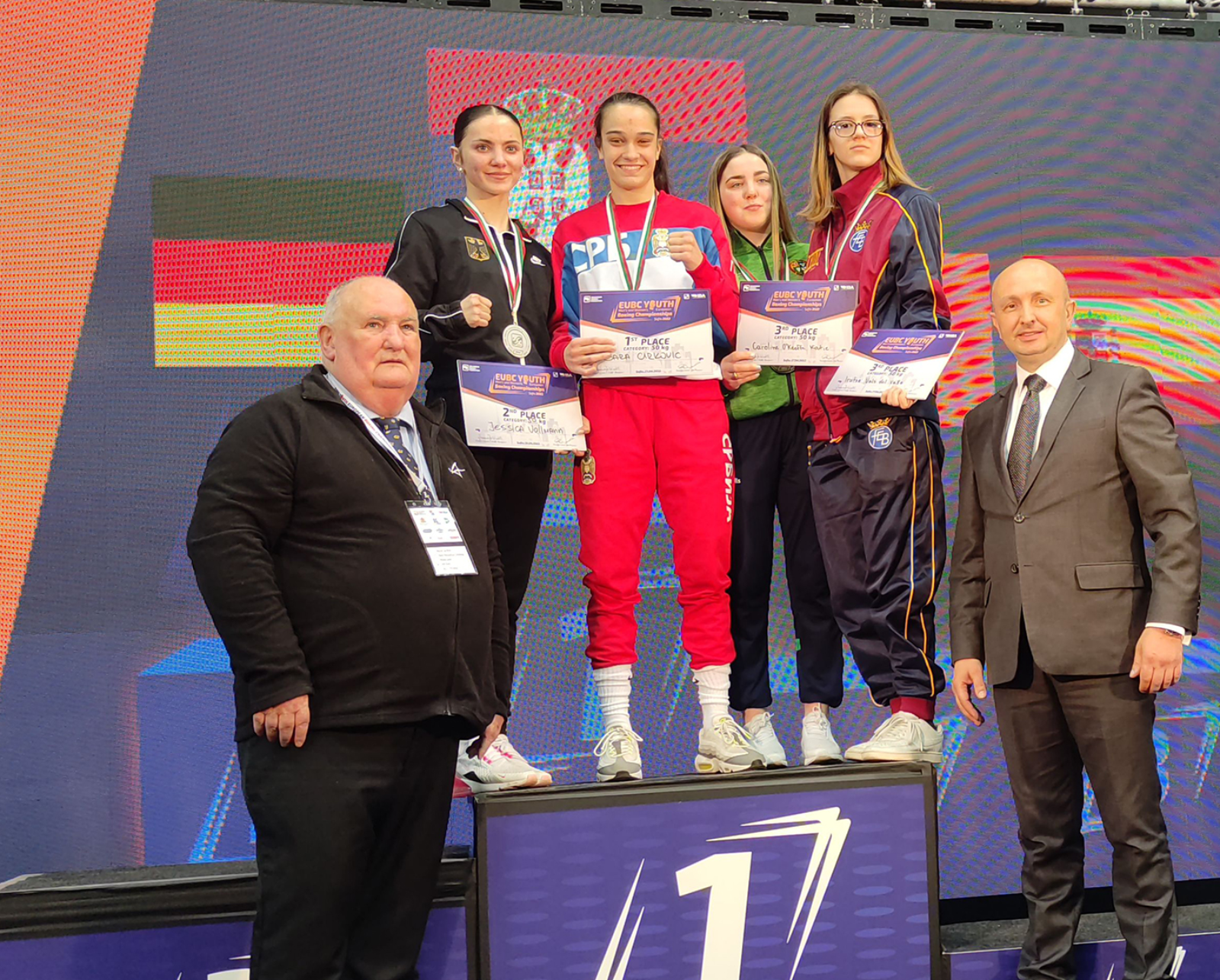 Sara Cirkovic pobednicko postolje2