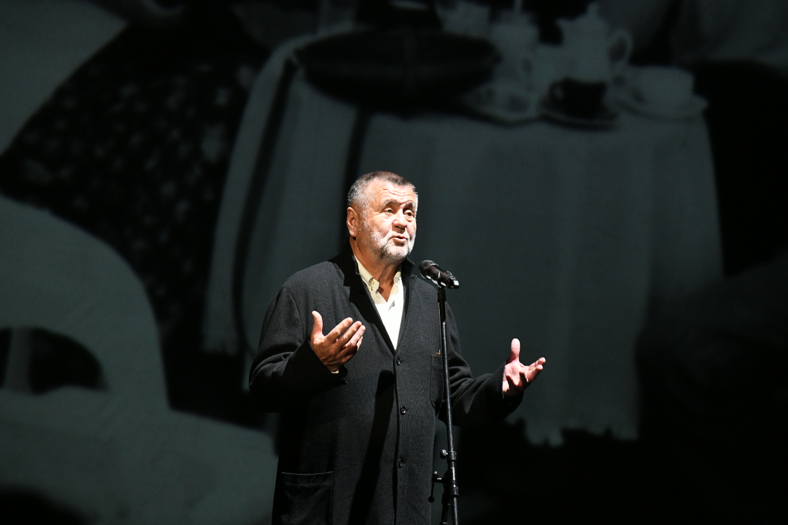 Beograd 07.10.2022. Komemoracija Branku Cvejicu u Jugoslovenskom narodnom pozoristu Foto: Vesna Lalić/Nova.rs