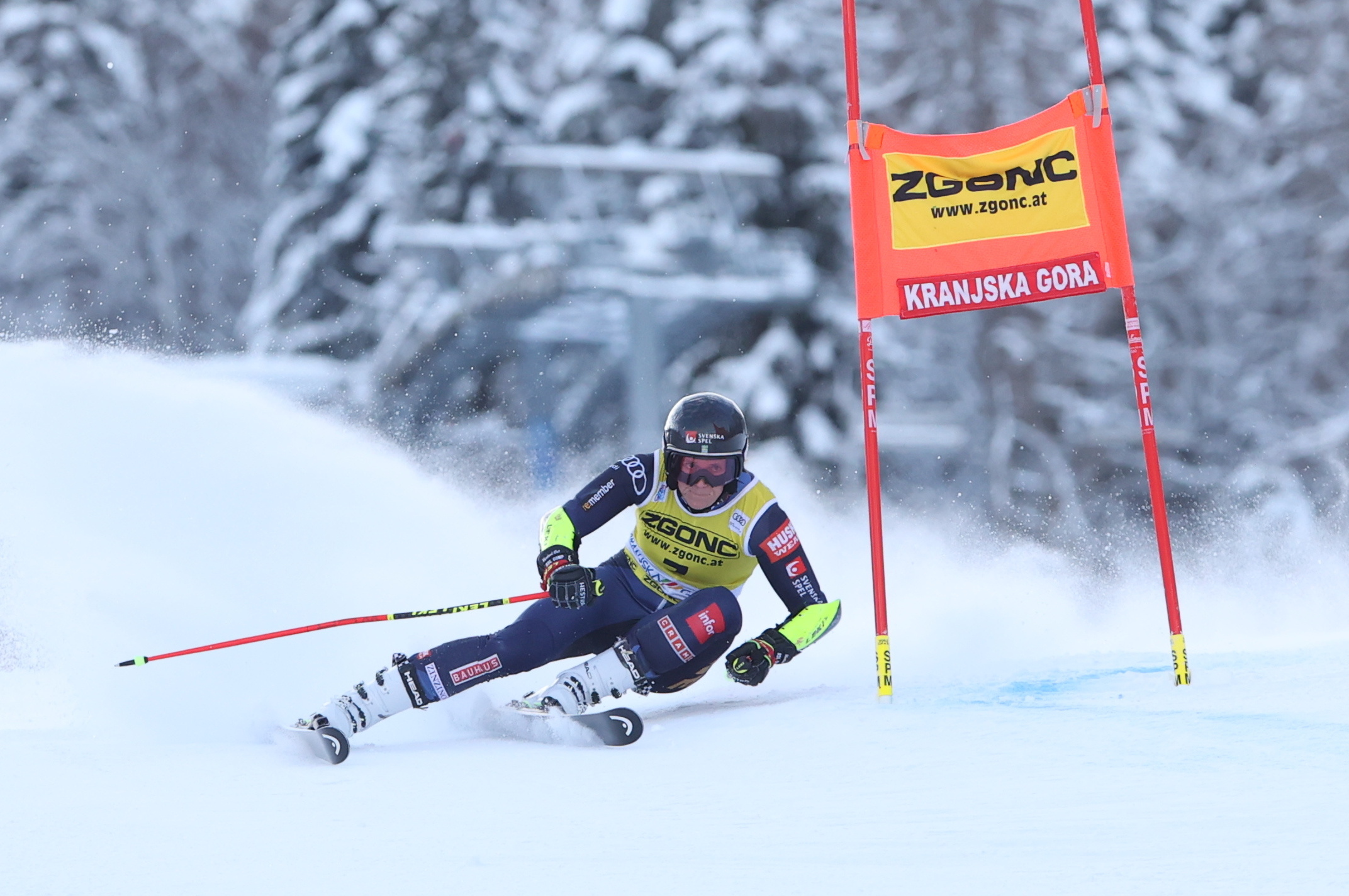 epa09672977 Sara Hector of Sweden in action during the first round of the Women's Slalom at the FIS Alpine Skiing World Cup in Kranjska Gora, Slovenia, 08 January 2022.  EPA-EFE/Grzegorz Momot POLAND OUT