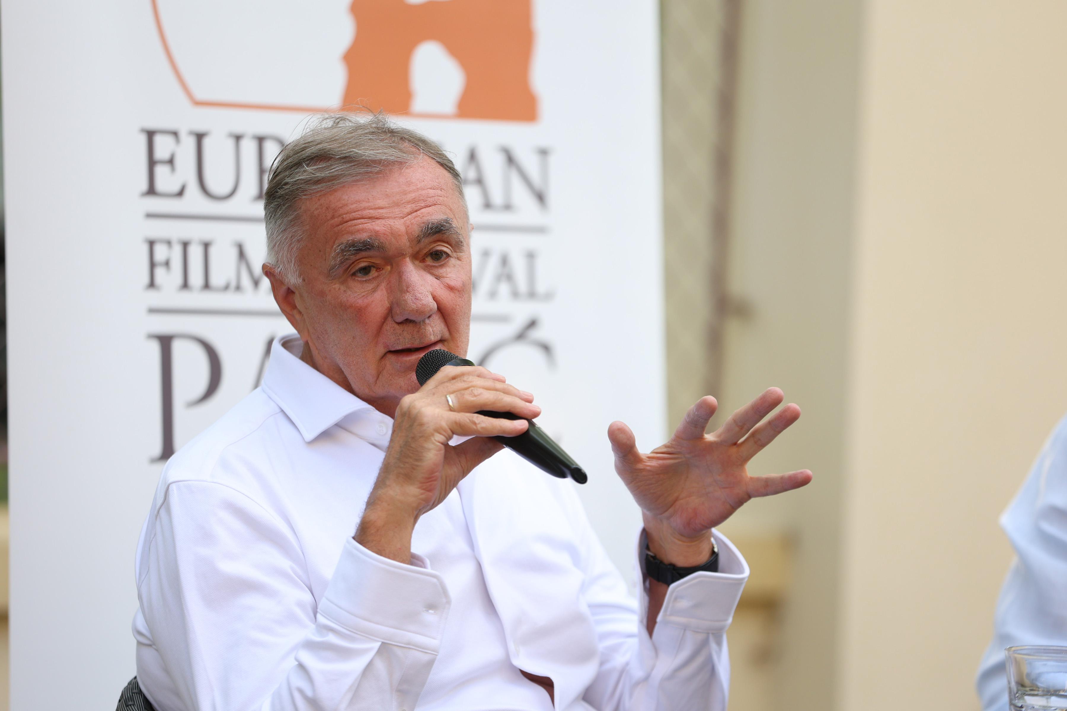 DUSAN KOVACEVIC