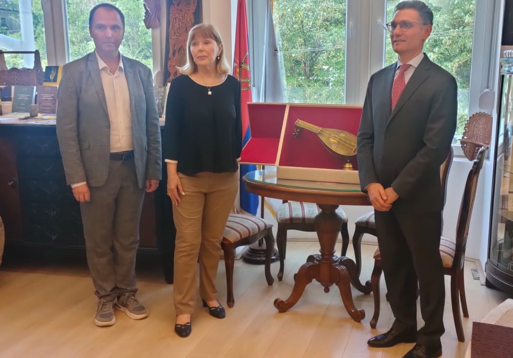 Adligat
Darovi iz Maroka za Muzej knjige i putovanja