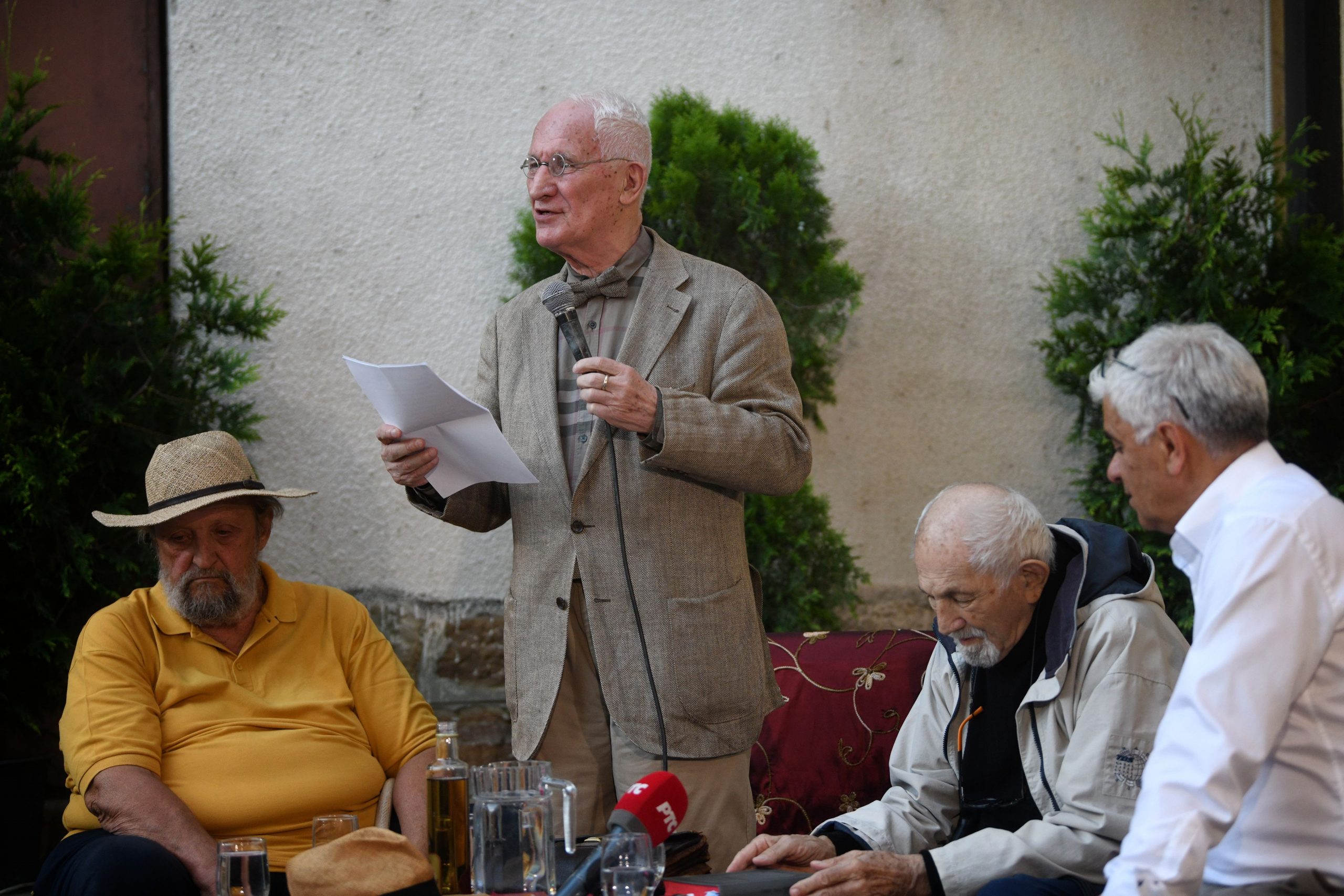 Ljig 13. jul 2022. Knjizevno vece povodom 85. rodjendana Milovana Danojlica i odluke da se Gradska biblioteka uskoro nazove po velikom piscu upriliceno je knjizevno vece Foto:Filip Krainčanić/Novar.s