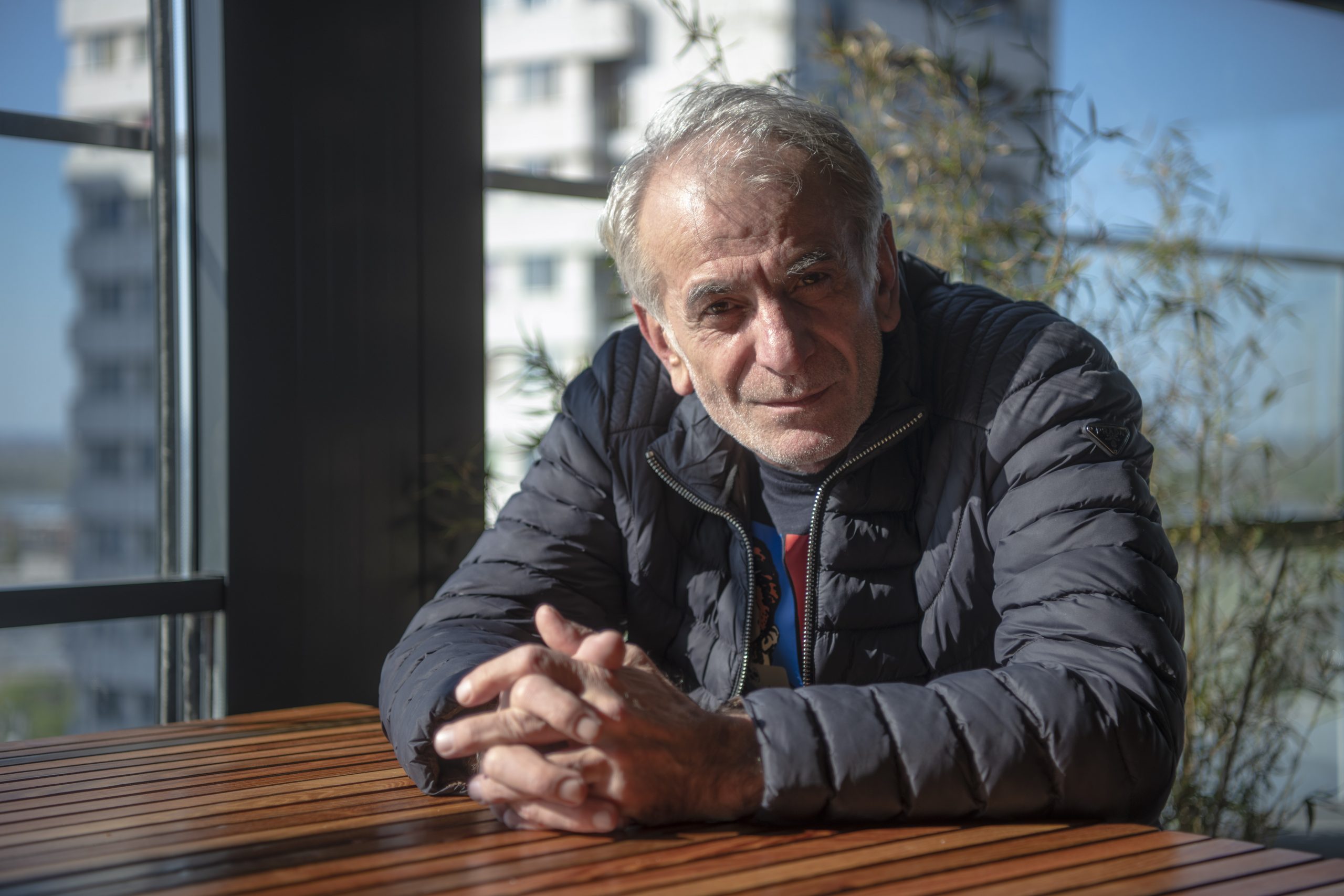 Beograd, 12.04.2022. Hotel Heritage, Izudin Bajrović  bosanskohercegovački pozorišni i filmski glumac, intervju Foto: Dragan Mujan/Nova.rs