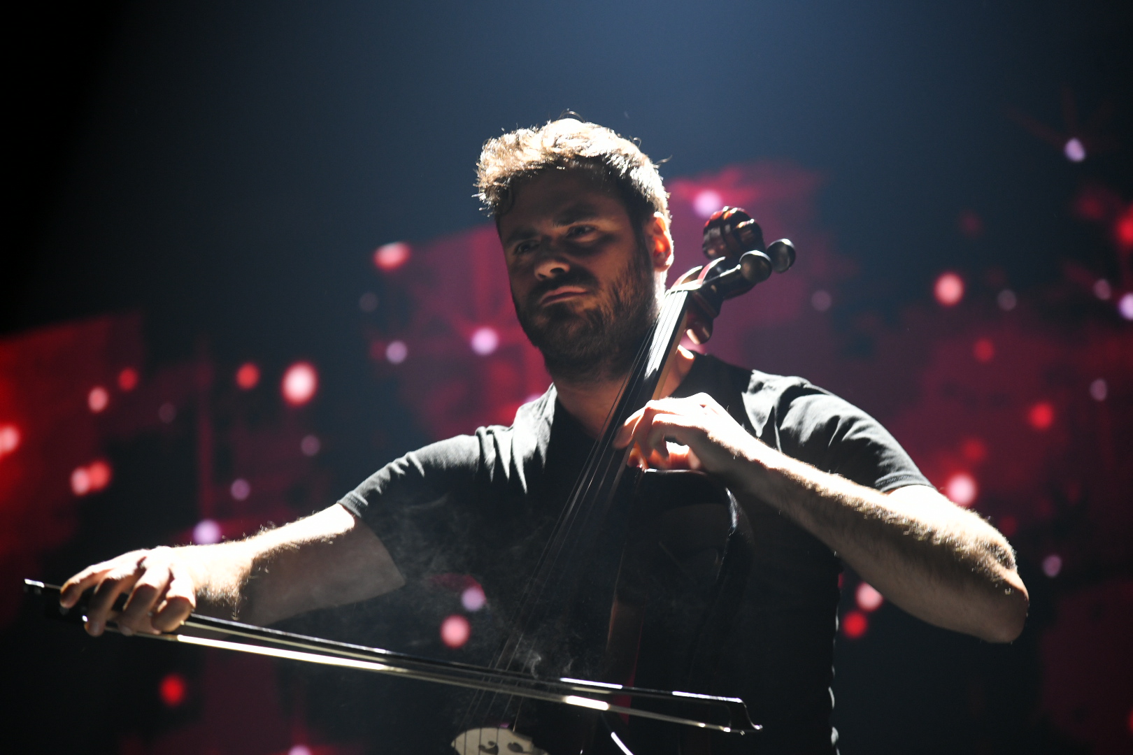 Beograd 23.05.2022. Stjepan Hauser, violončelista. 2Cellos, 2 Cellos, 2 Čelos, koncert u Štark Areni Foto: Nemanja Jovanović/Nova.rs