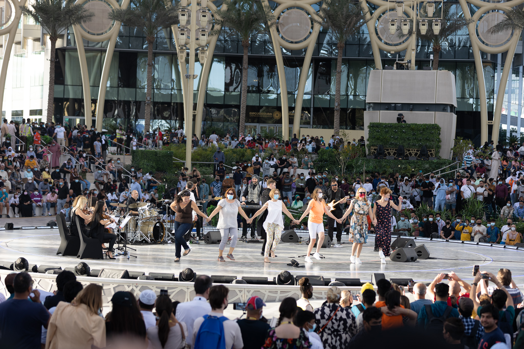 Stefan Milenković i dr Nele Karajlić održali spektakularni koncert u Dubaiju