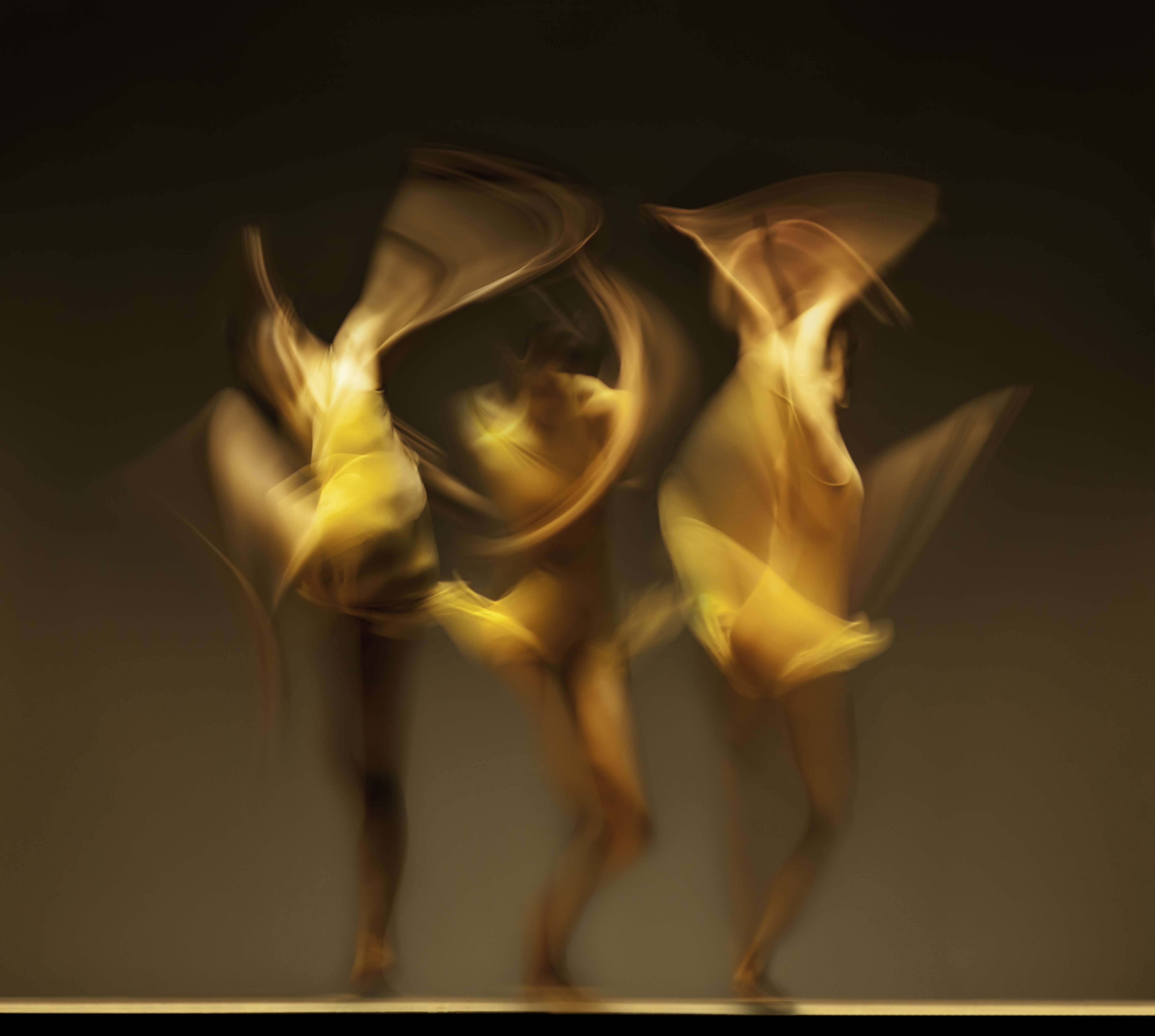 A Alonzo King LINES Ballet I ® RJ Muna