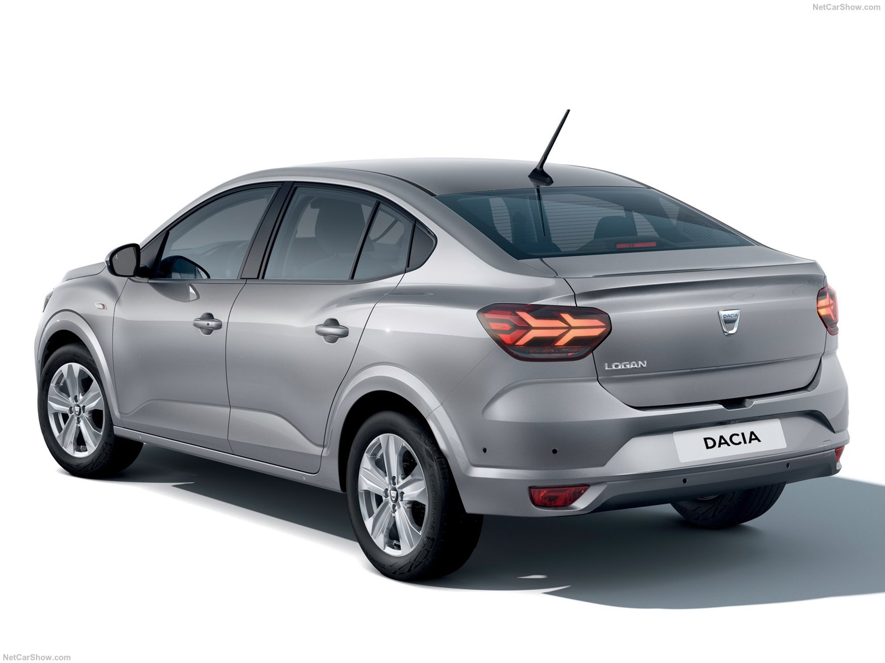 Dacia-Logan-2021-1600-09