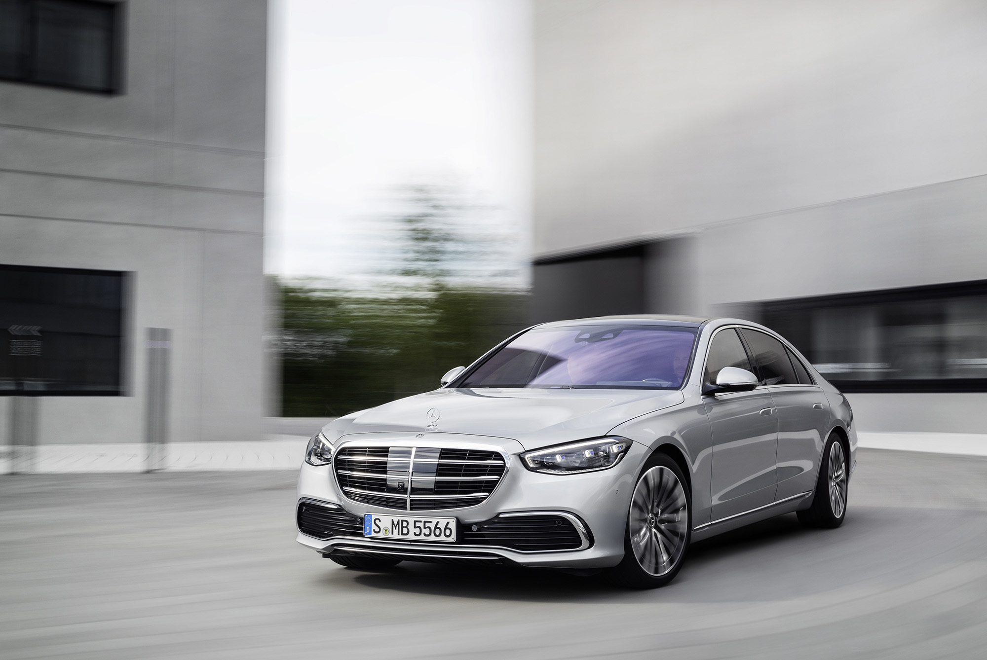 Mercedes-Benz S-Klasse, 2020, Outdoor, Fahraufnahme, Exterieur: Hightechsilber 

Mercedes-Benz S-Class, 2020, outdoor, driving shot, exterior: hightech silver