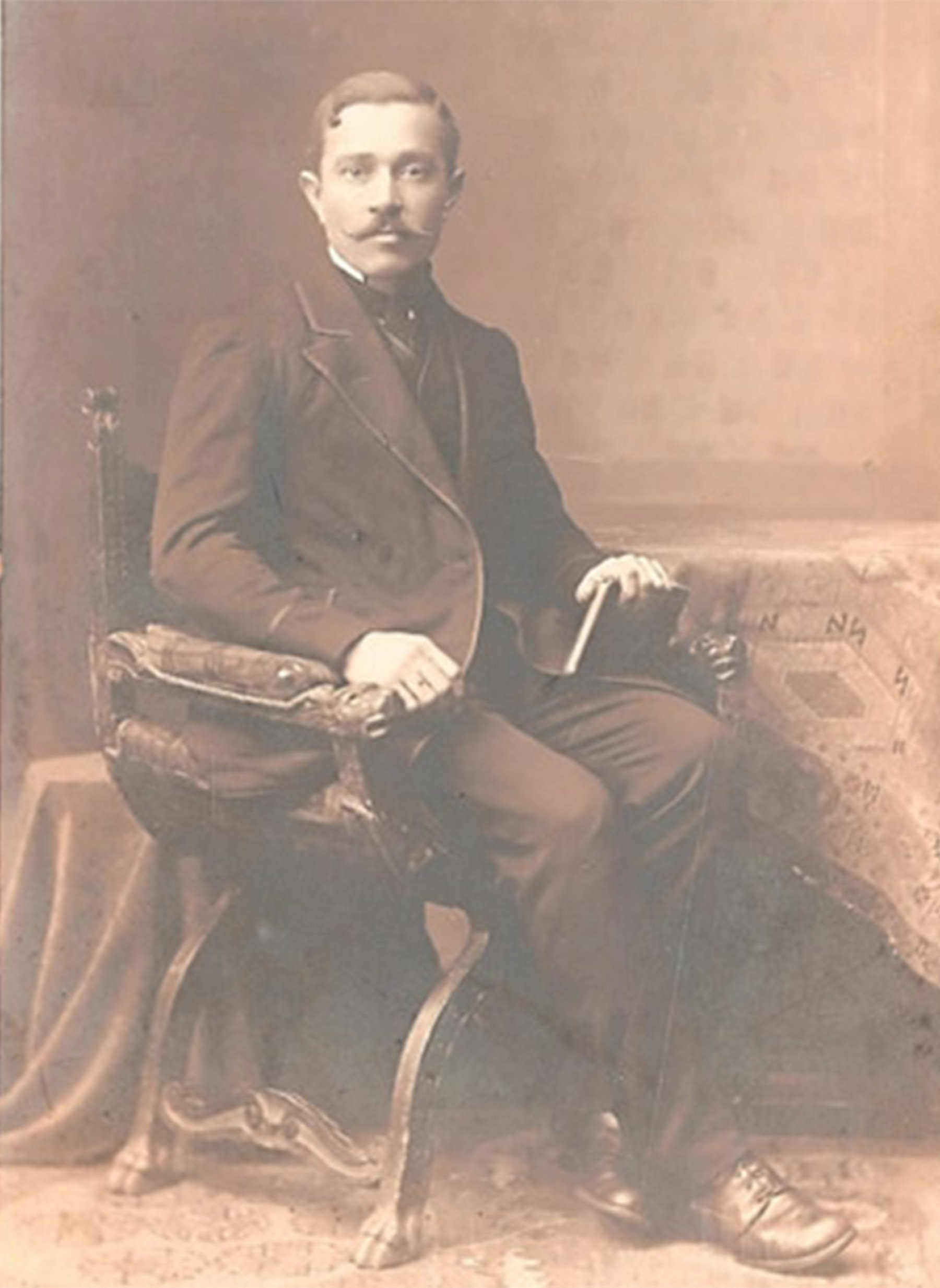 kraljica marija Nesselsdorf, Boža Radulović, Sreten Kostić, prvi šofer