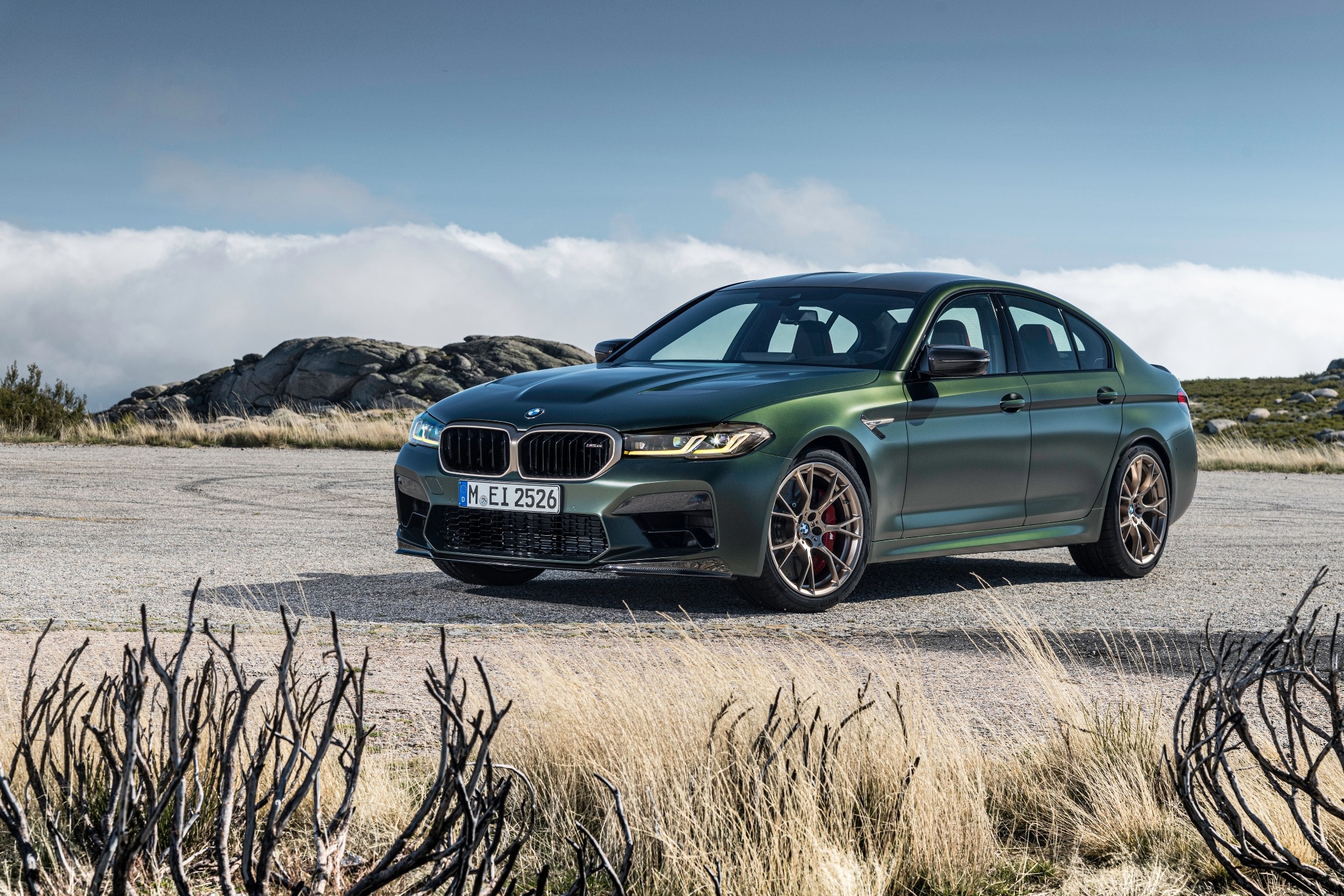 P90411278_lowRes_the-new-bmw-m5-cs-01.jpg