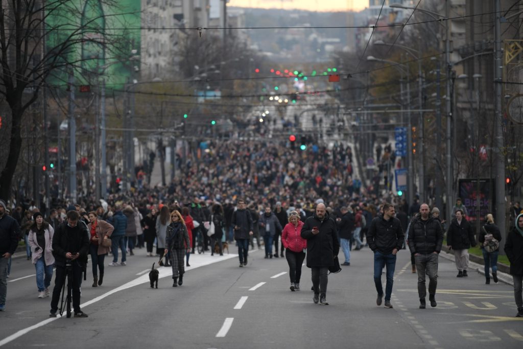 Beograd 27.11.2021. Kneza Miloša ka Skupštini Ekološki ustanak, protest, blokada, policija, kordon Foto: Dragan Mujan/Nova.rs