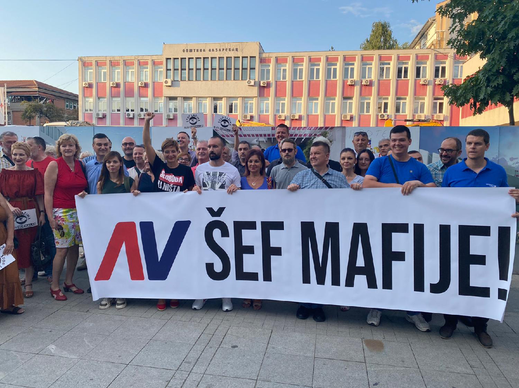 Dragana Rakić 
Mesto: Beograd
Datum: Tue Aug 03 22:09:10 CEST 2021
Dogadjaj: DRUŠTVO/POLITIKA/OPŠTINE - protest "Lazarevac žedan vode i slobode" 
Izvor: FoNet/Demokratska stranka