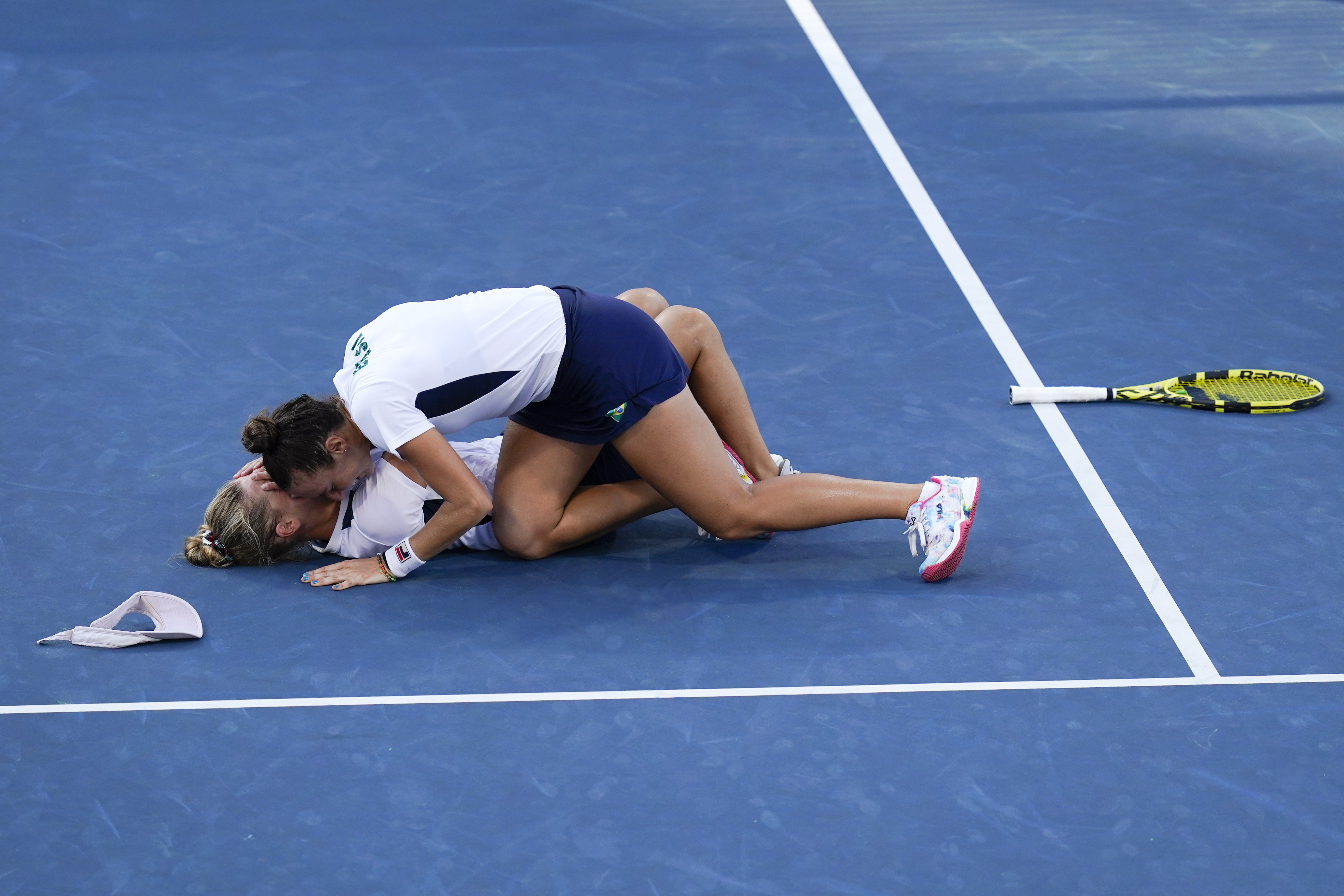 Luisa Stefani, Laura Pigossi