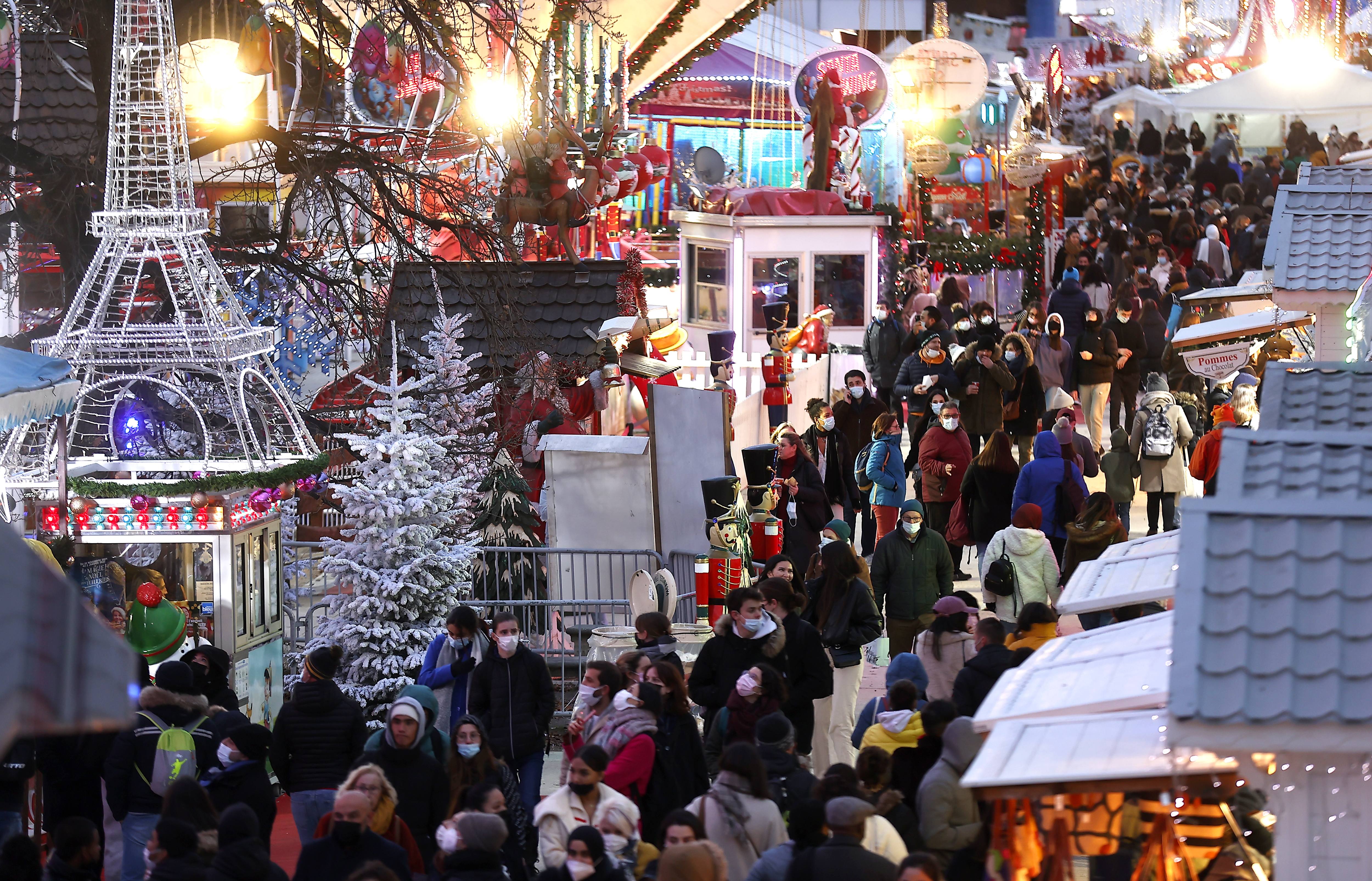 Daily life in Paris amid coronavirus pandemic Francuska koronavirus