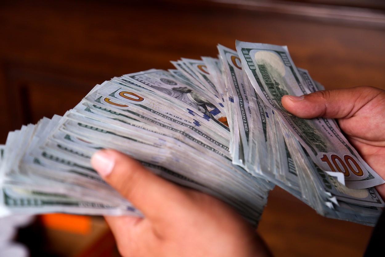 Currencies in use in the Gaza Strip, Palestine