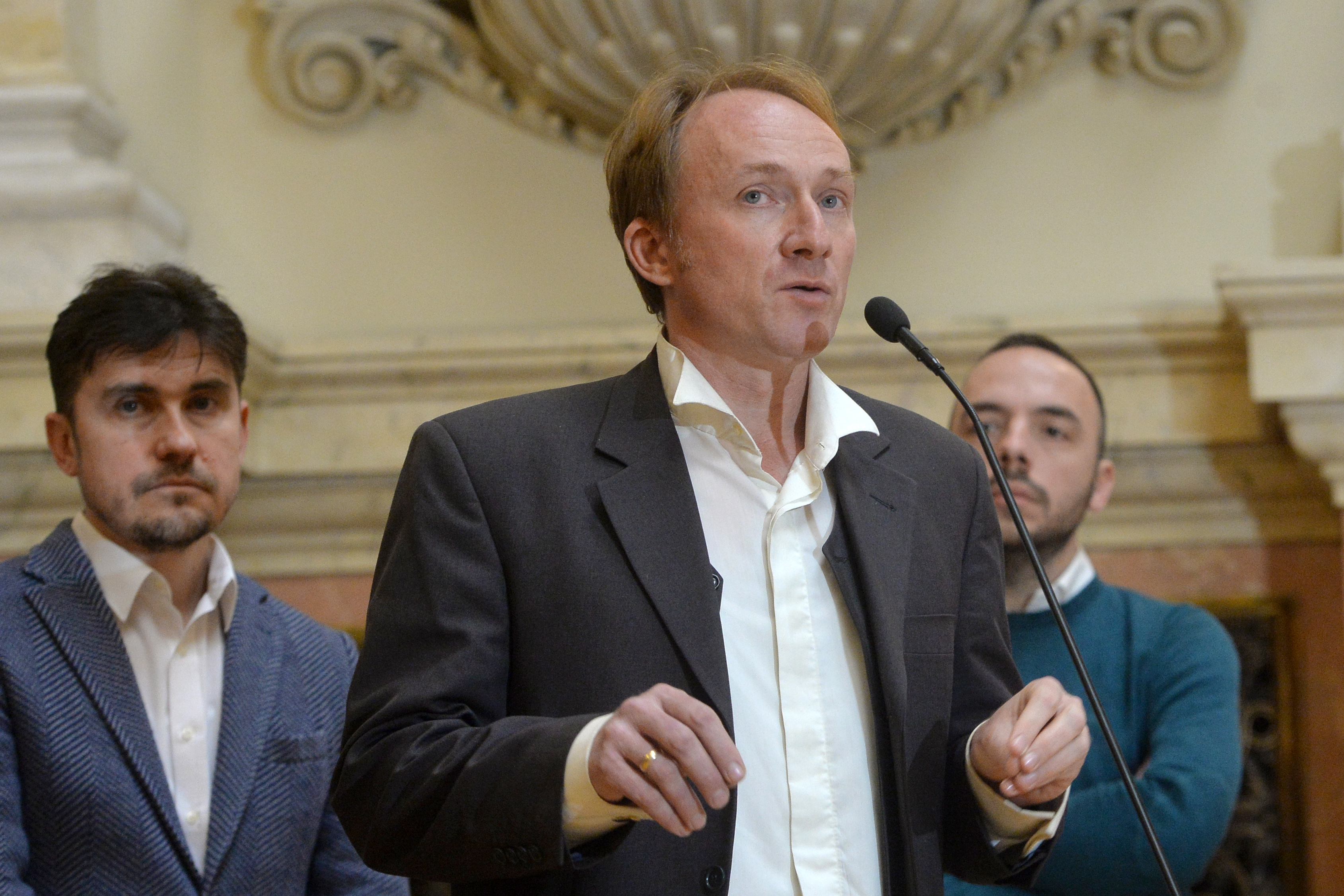 Beograd, 27. decembra 2021 - Clan privremenog tela ispred Dveri Milorad Marinkovic izrazio je nezadovoljstvo dinamikom sprovodjenja celokupnog sporazuma, buduci da telo jos nije pocelo sa konkretnim nadgledanjem medija.
 FOTO TANJUG/ ZORAN ZESTIC/bs