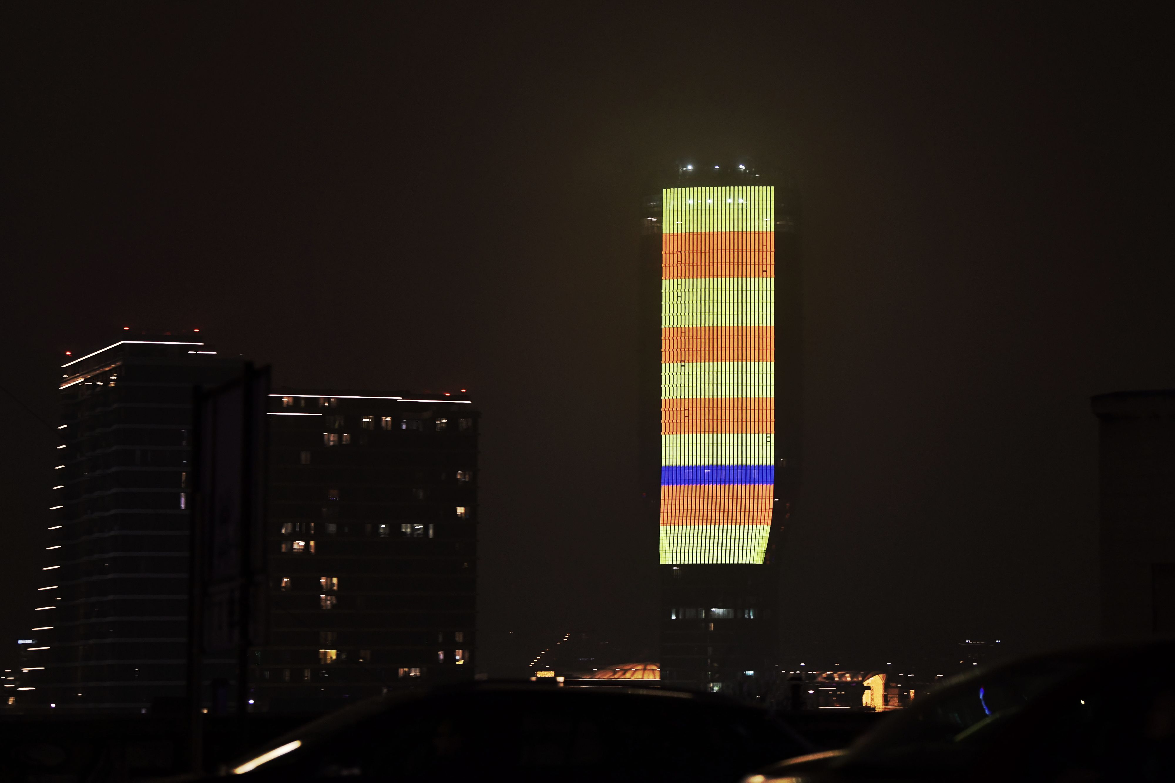 Beograd 28.12.2021. Kula Beograd, Beograd na vodi, osvetljenje, rasveta, Novogodišnja rasveta, svetlo, svetla, užas foto: Goran Srdanov/Nova.rs