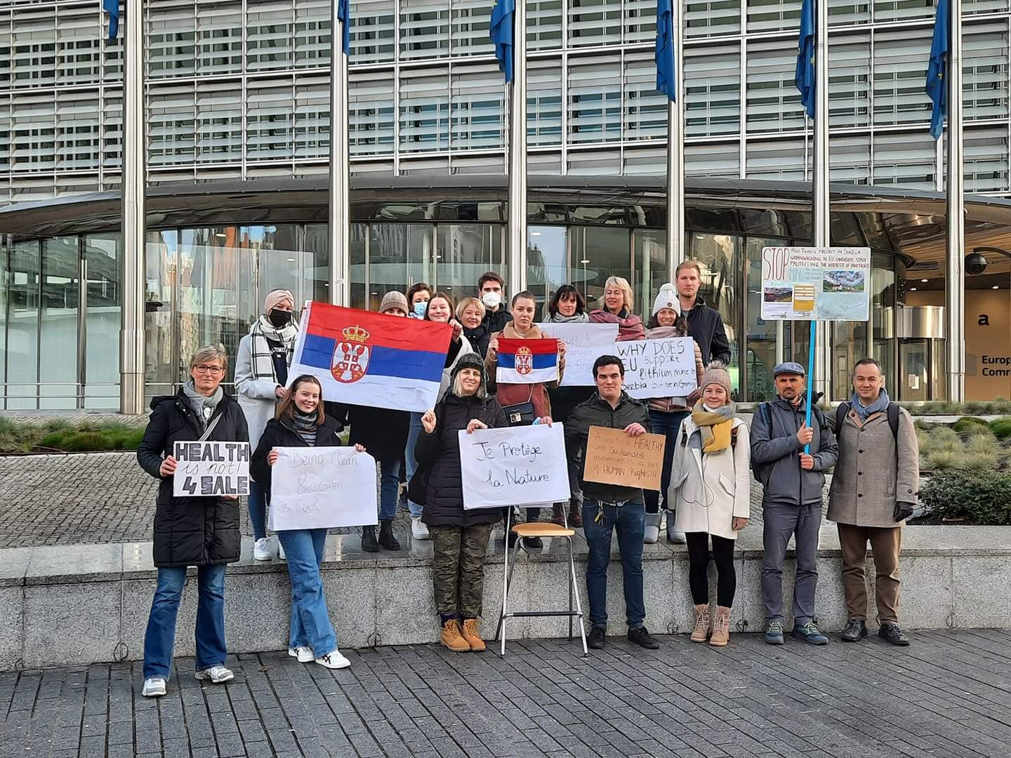 Građani Srbije u Briselu održali skup podrške ekološkim protestima