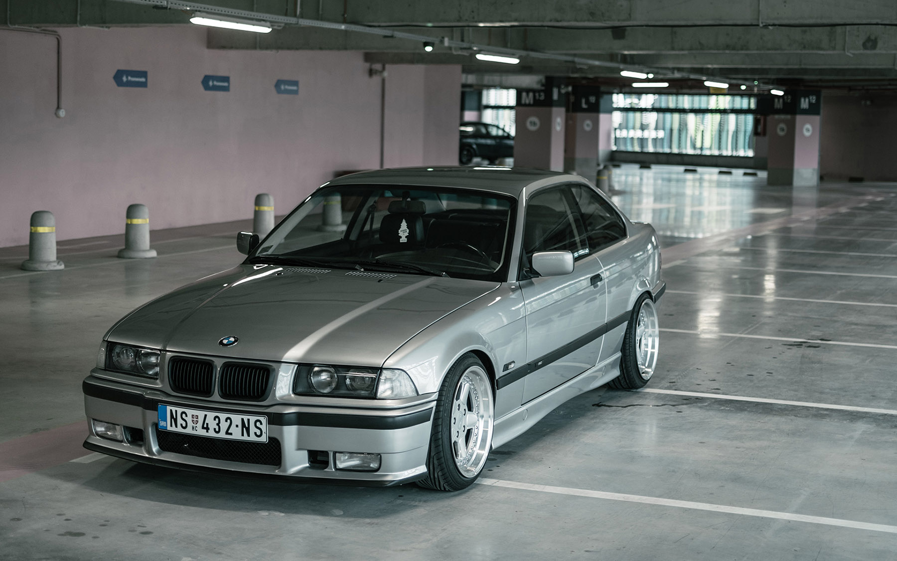 bmw-e36-318-01