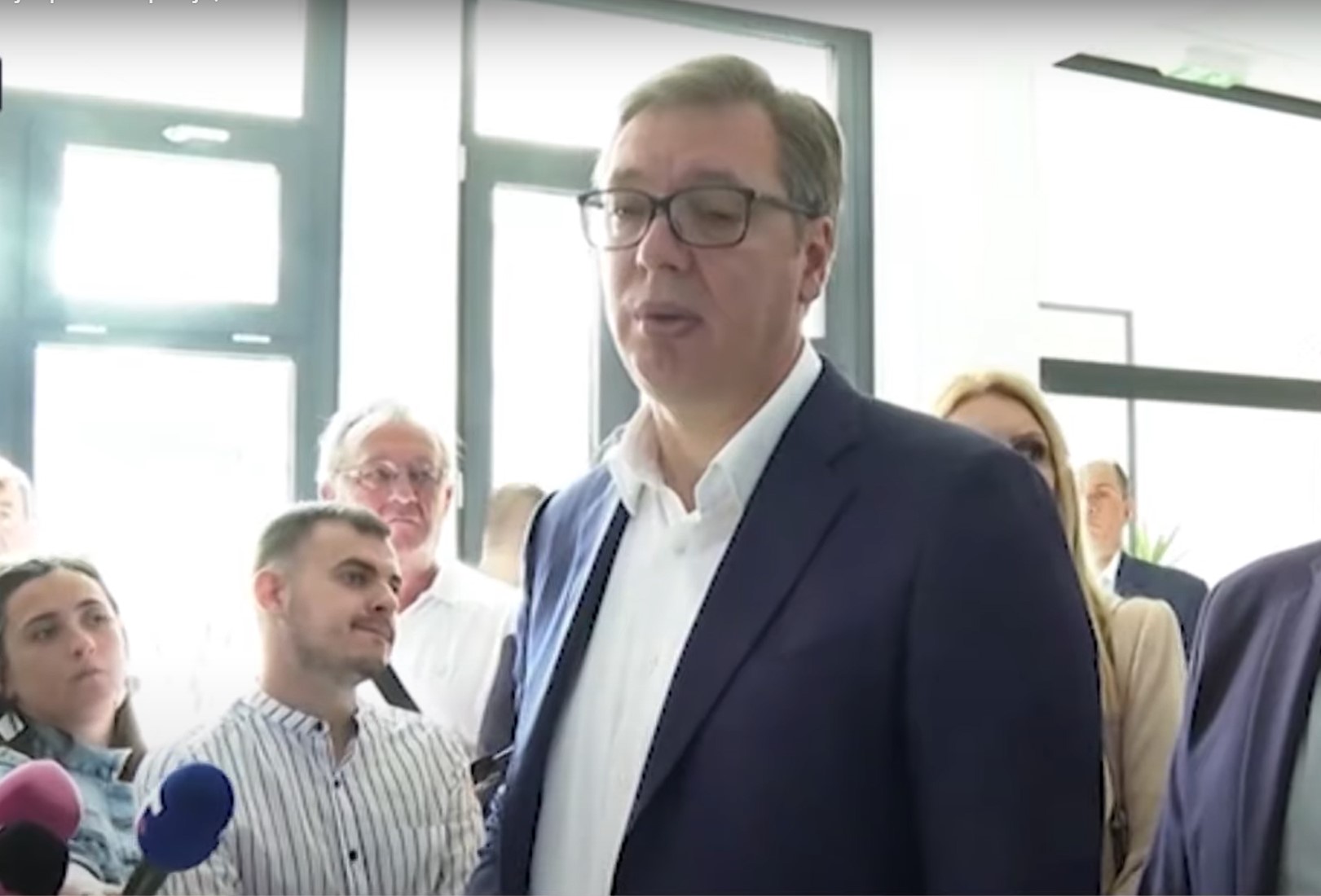 TEMA VUCIC
Vučić u kampanji i pre kampanje, o državnom trošku.