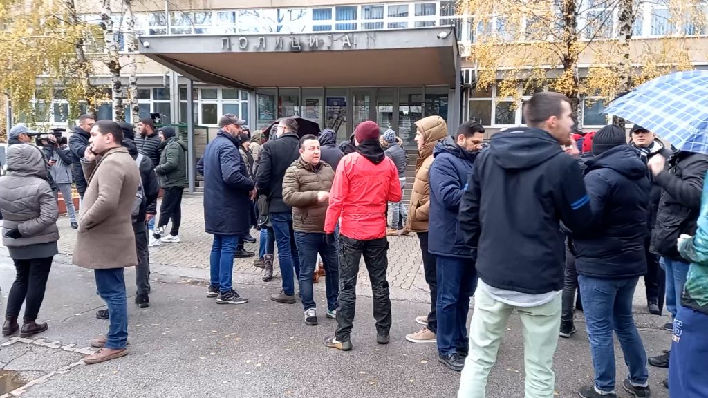 Protest ispred PU Kraljevo