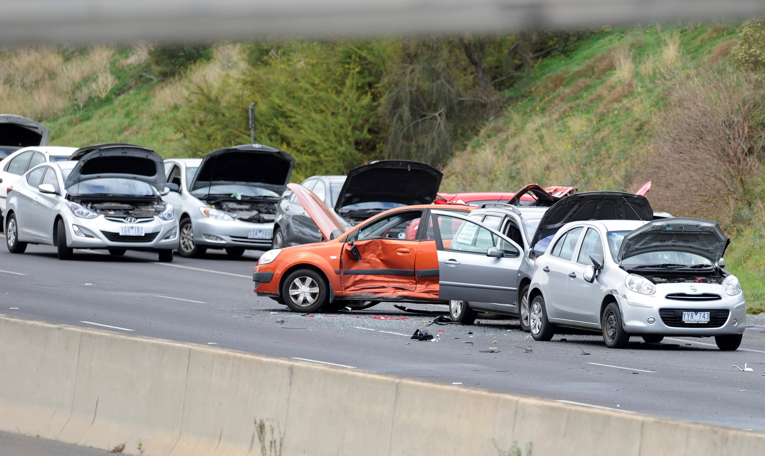 Tanker crash on Calder Freeway in Melbourne's north-west