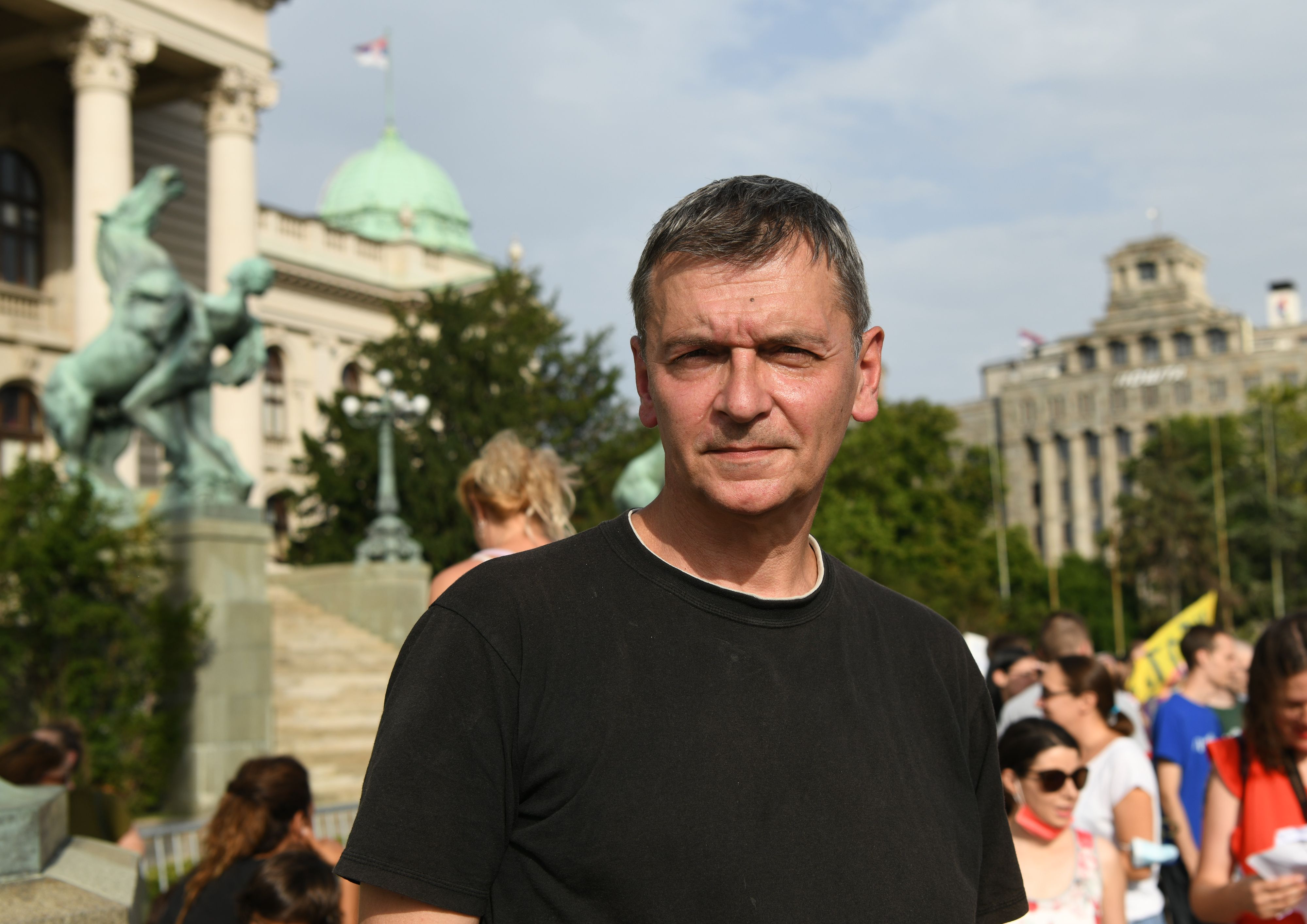 Protest ispred Skupstine Srbije