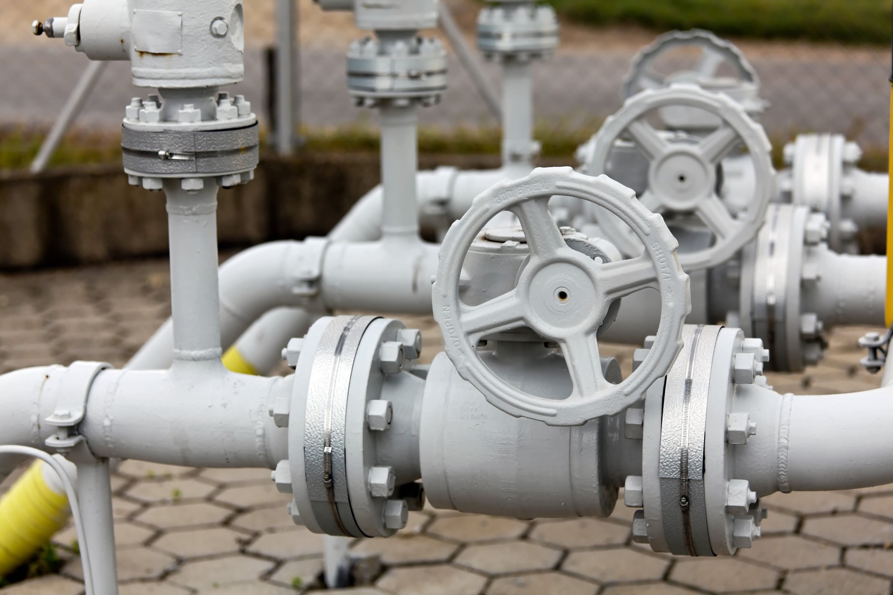 Rohre einer Industrie Gas Leitung,Image: 95047214, License: Rights-managed, Restrictions: , Model Release: no