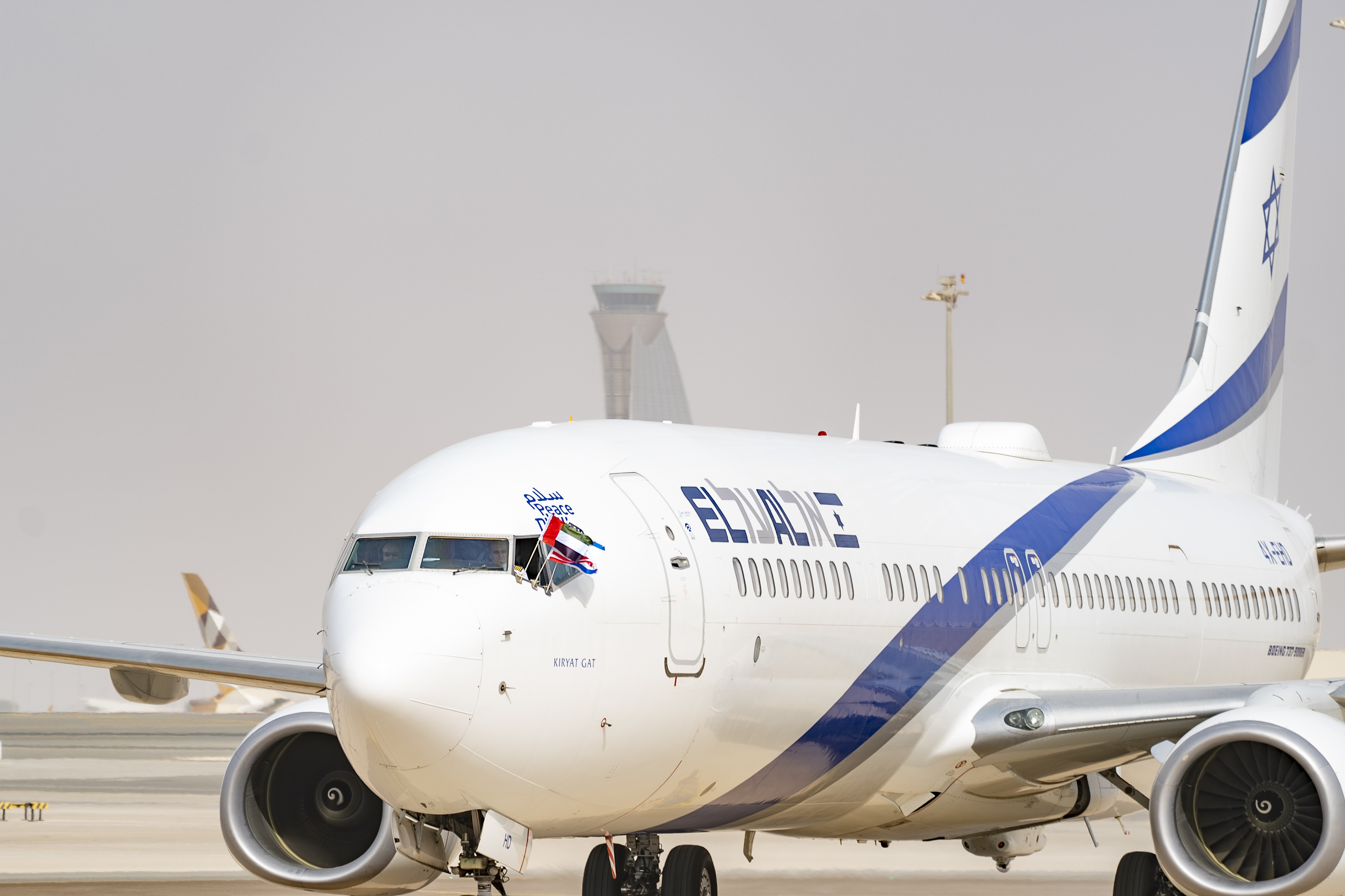 Israeli, US officials land in UAE on historic trip to finalise deal