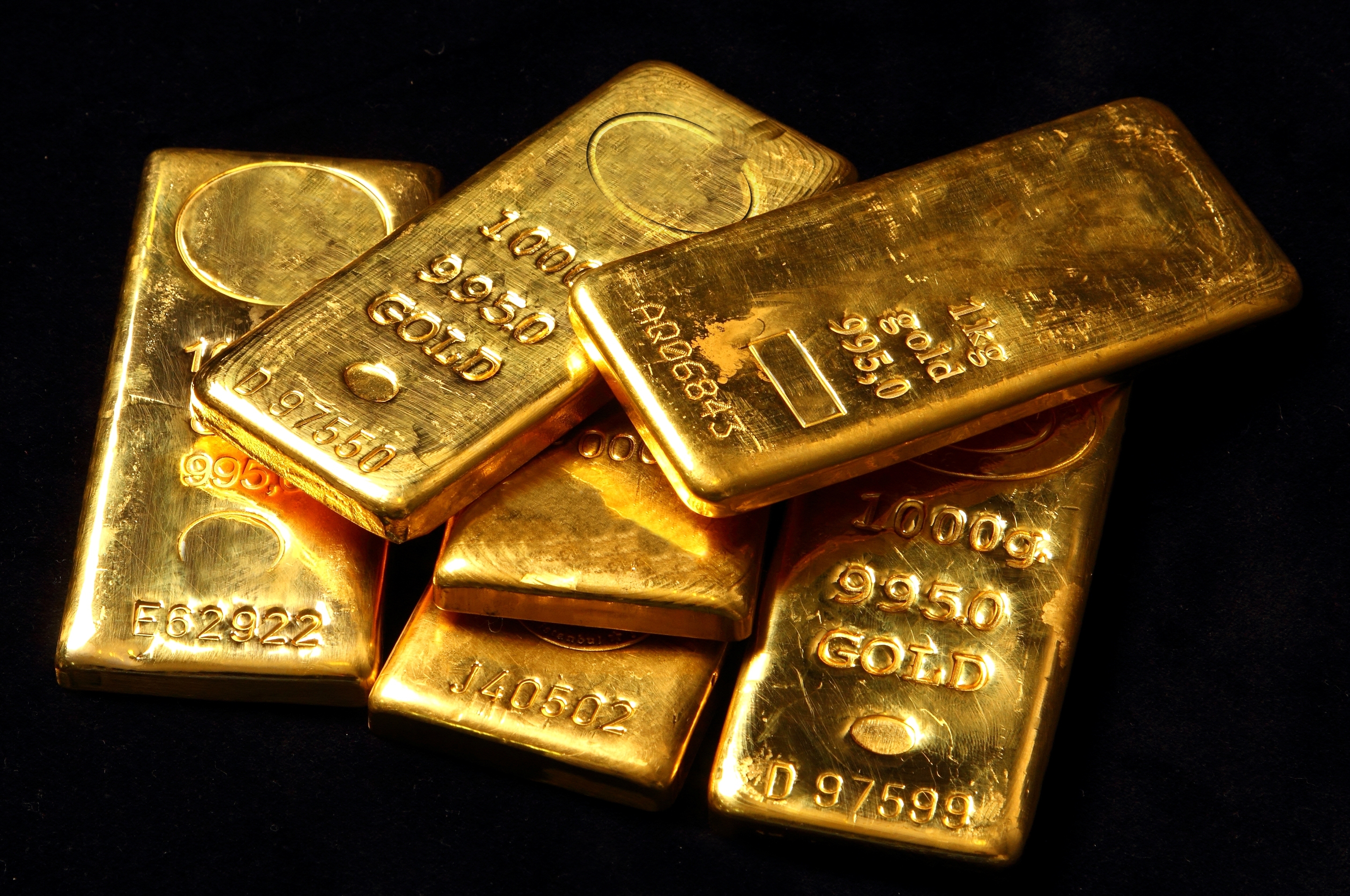 Real,Gold,Bars,Background