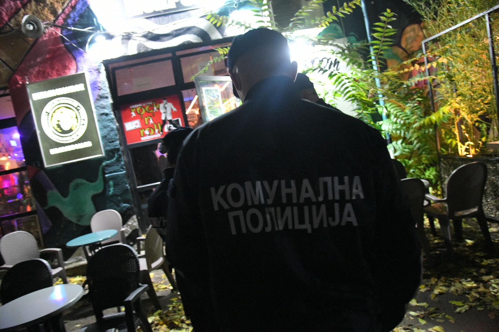 Beograd 25. oktobar 2021. Kontrola kovid propusnica po beogradskim kaficima, klubovima i restoranima Cetinjska ulica komunalna milicija Foto:Nemanja Jovanović/Nova.rs