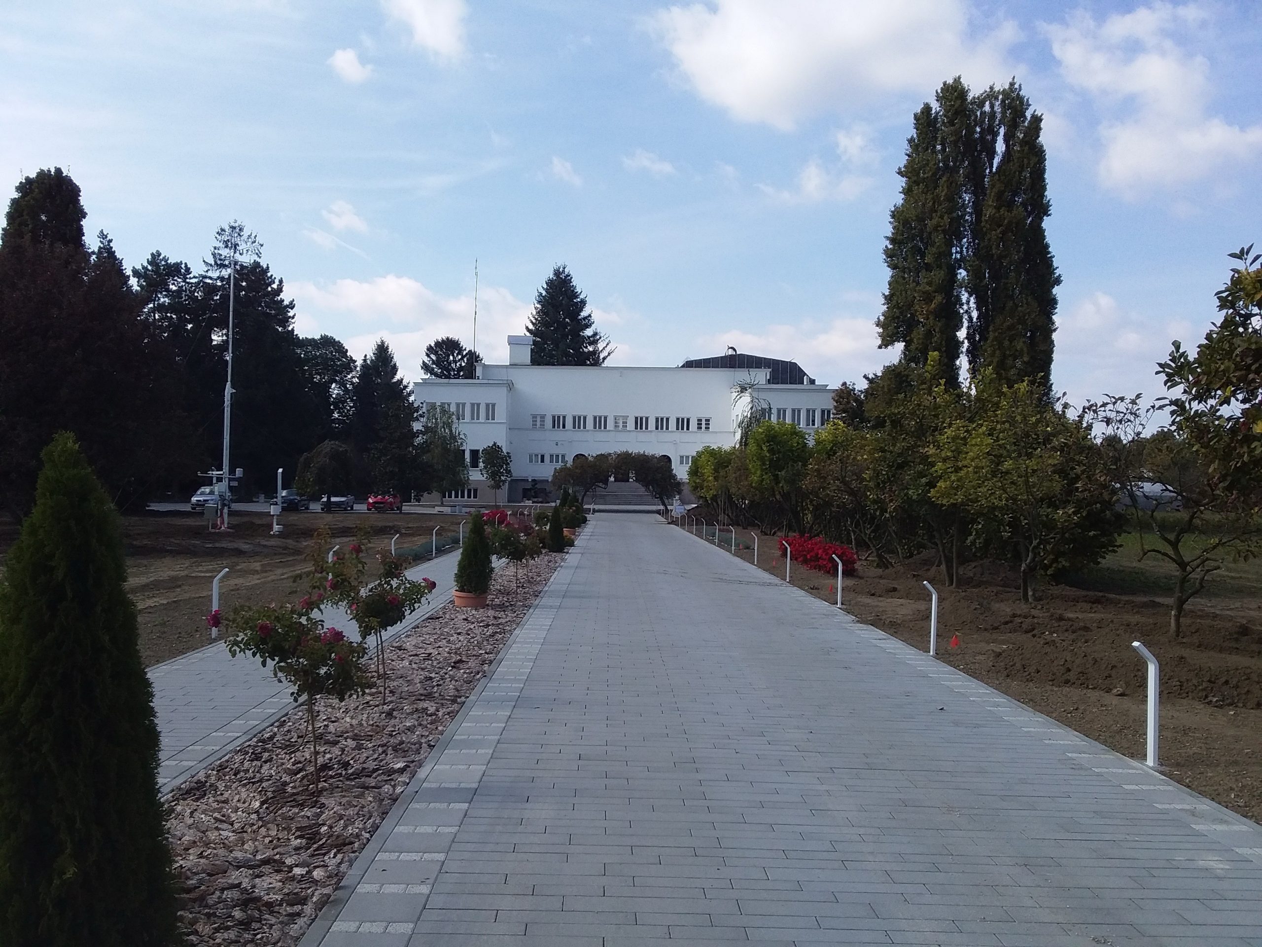 Odluka da Centar za voćarstvo i vinogradarstvo (tadašnji naziv Instituta) u Čačku bude spomenik kulture