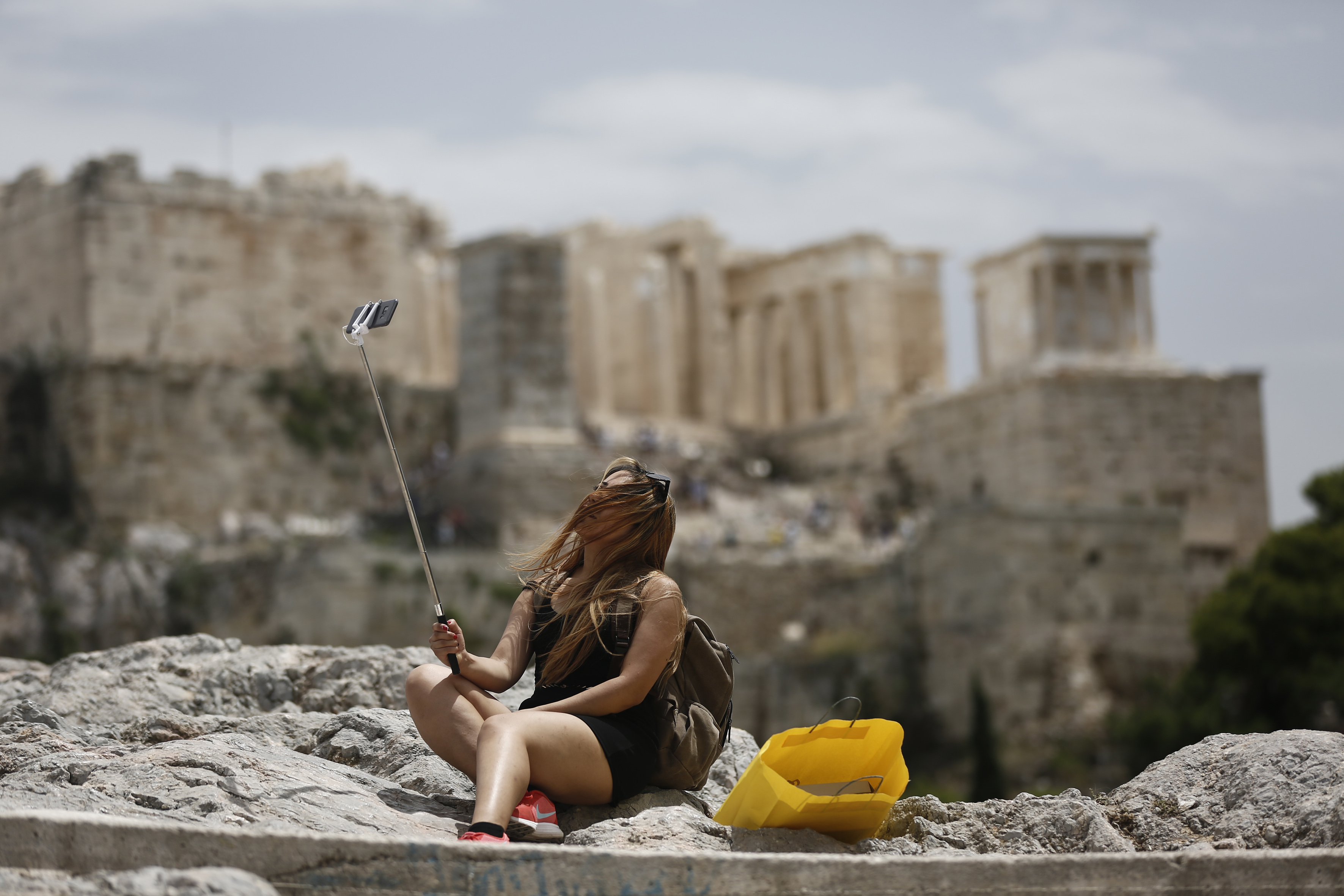 Acropolis closed due to heatwave