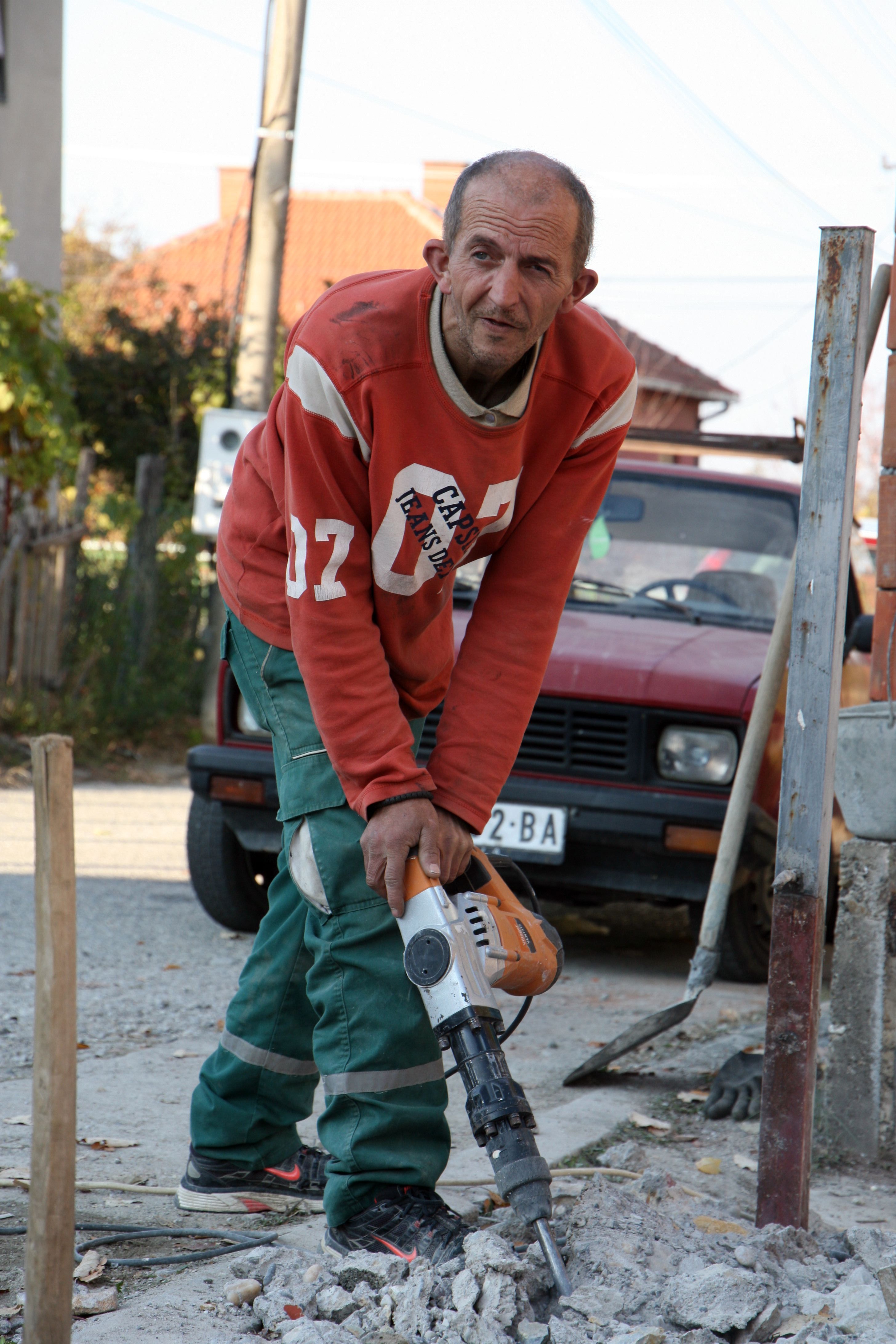 Djordje gradevina uspravno