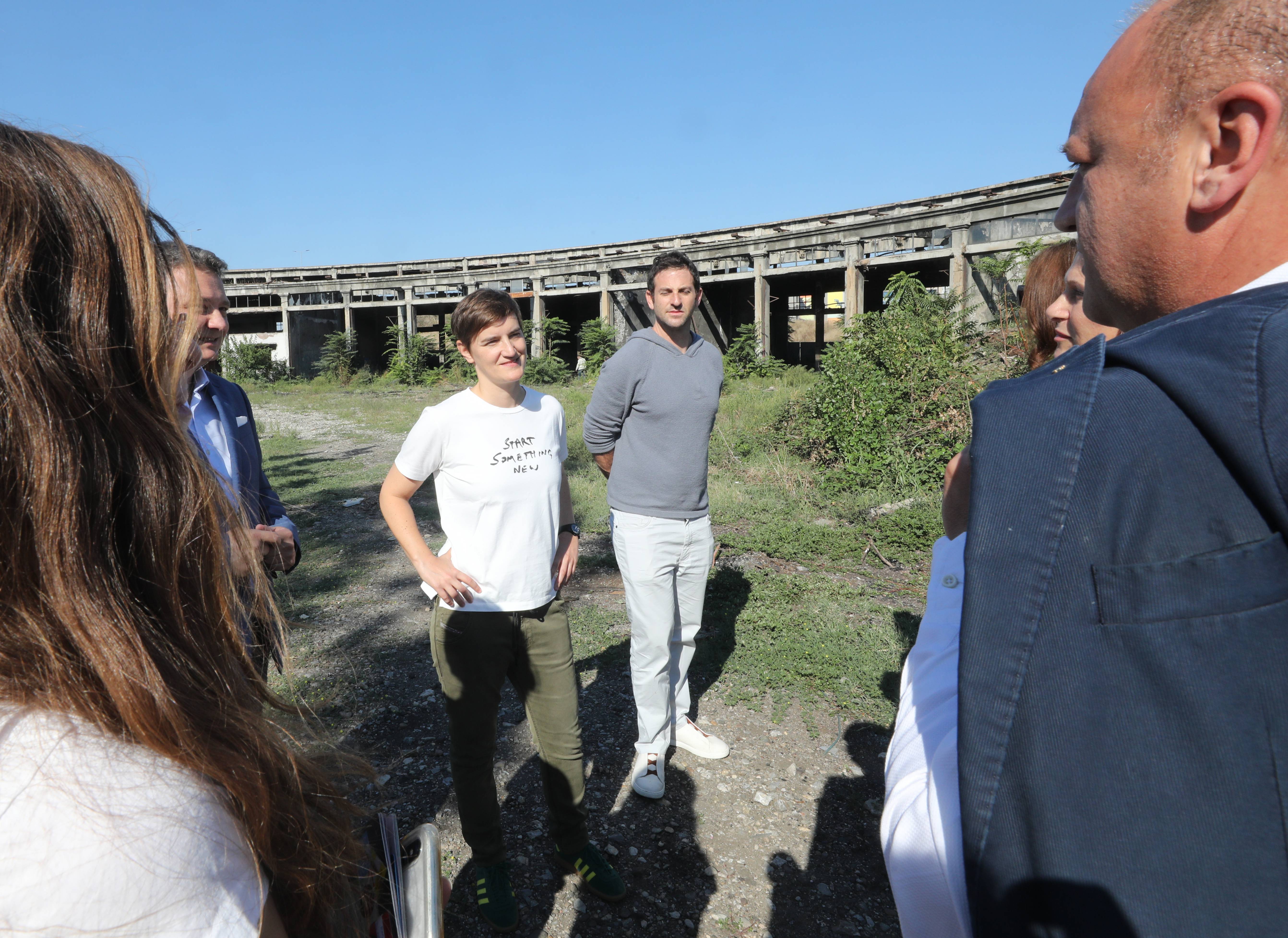 ANA BRNABIC OBISLA ZGRADU NEKADASNJE LOZIONICE
