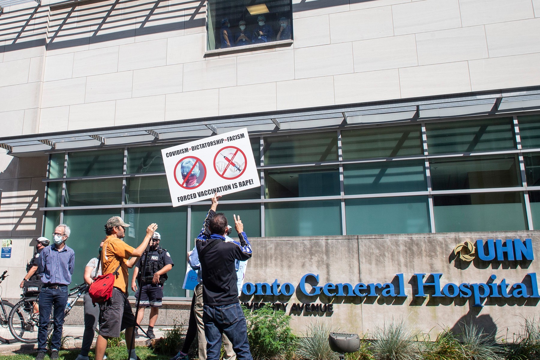 " -IPTC:ObjectName=Hospital