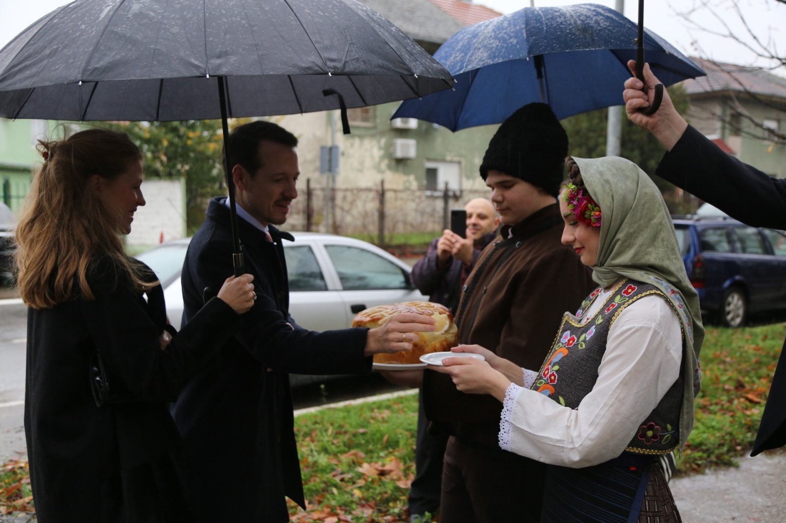 IMG-996c936648f6d6c893bd267fd98b885f-V