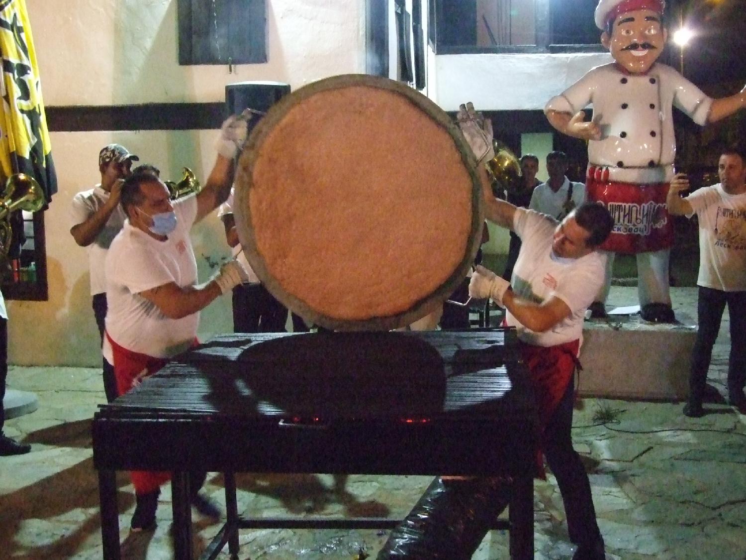 DRUŠTVO/OPŠTINE - u Leskovcu je simbolično održana 31. Roštiljijada