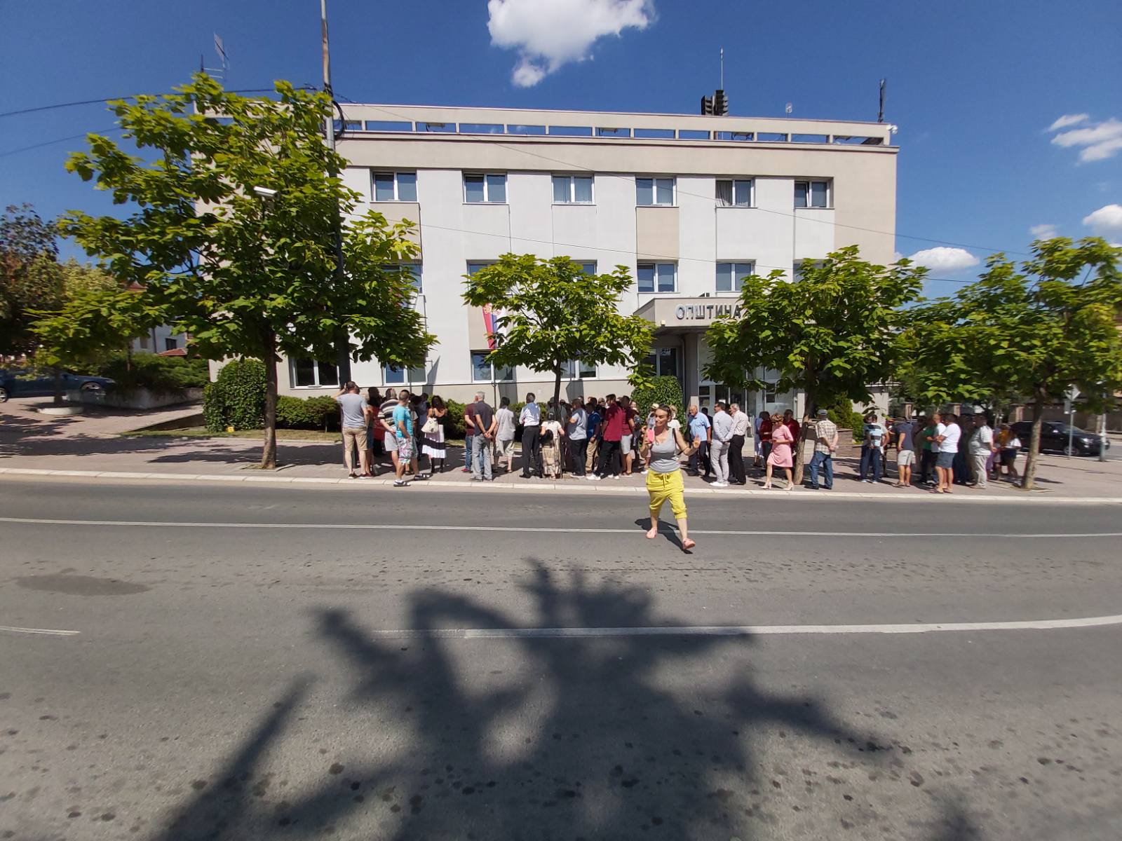 ljubica sokic poslala   GORNJI MILANOVAC  protest