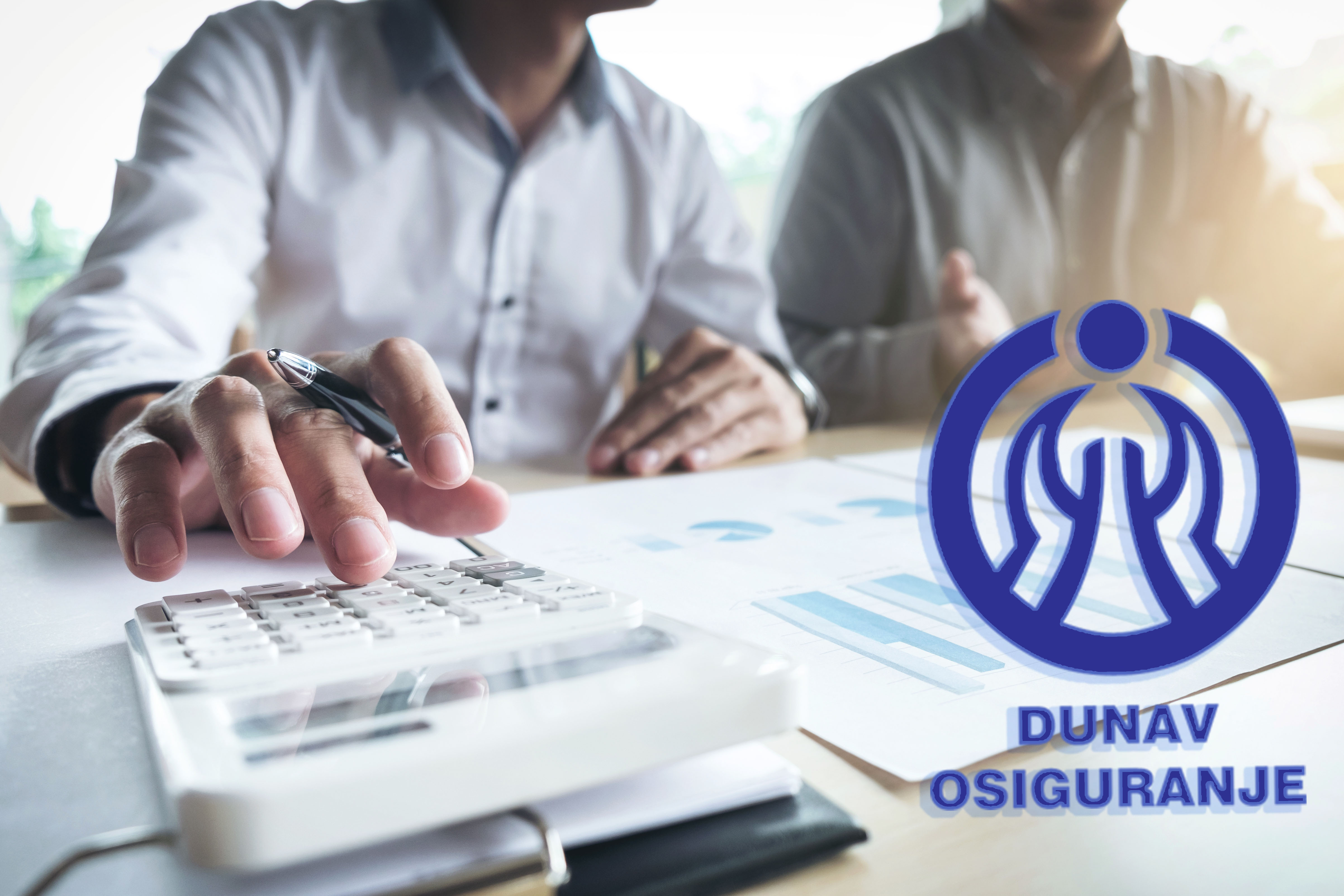 Man,Sign,A,Home,Insurance,Policy,On,Home,Loans,,Agent