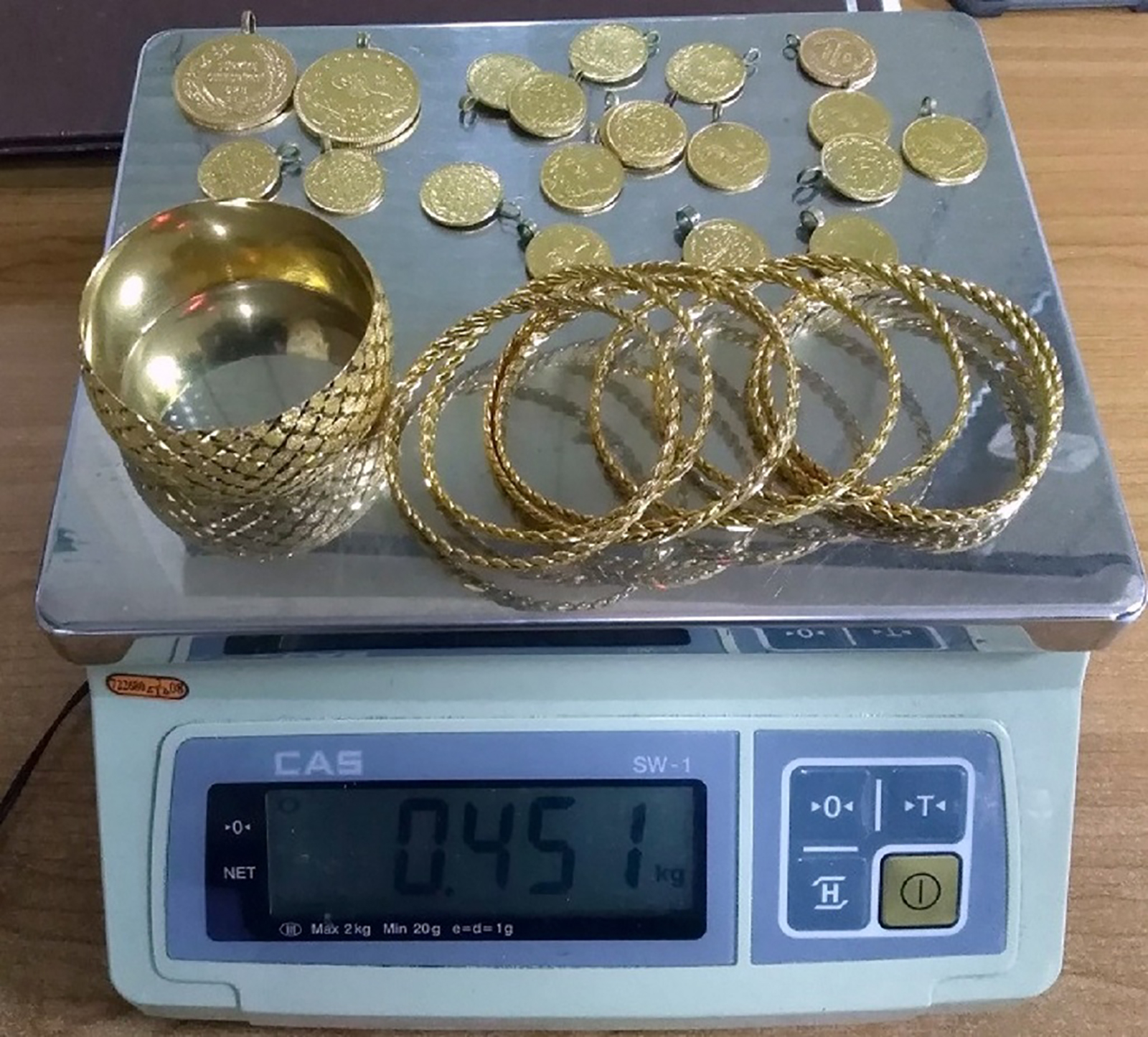 Gradina, nakit, carina