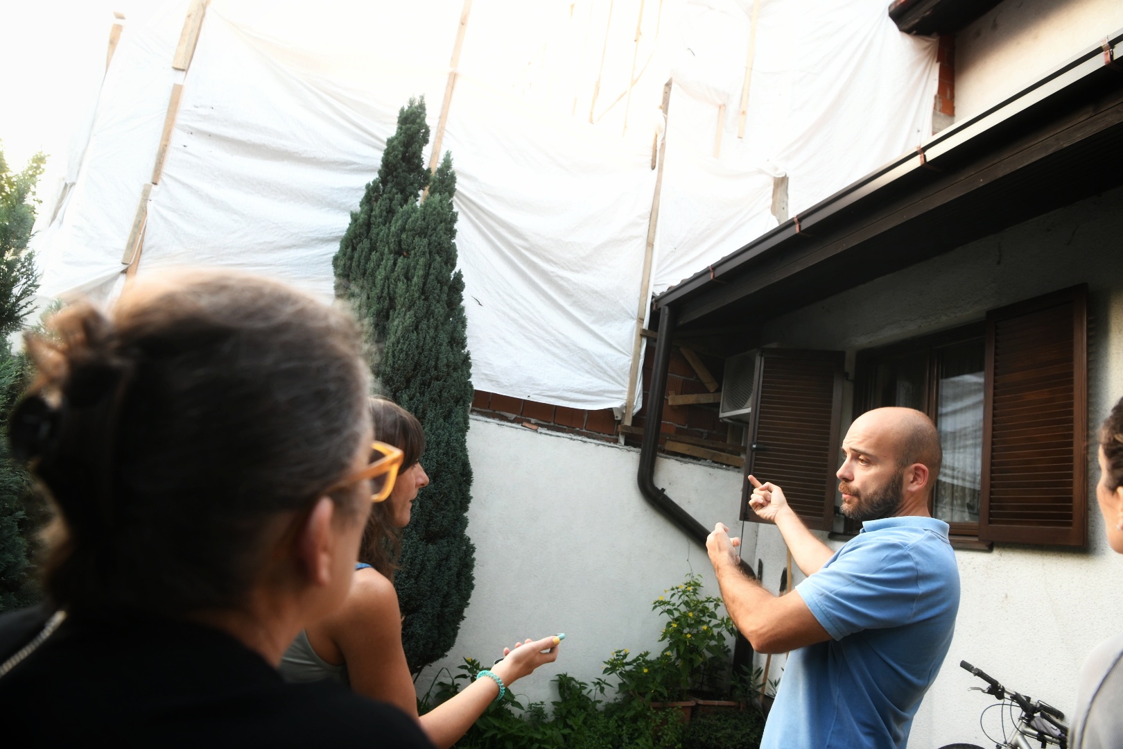 Beograd, 20.07.2021. Bežanijska kosa, Komšije Aleksandra Šapića, problem, radovi na kući, probila voda u podrumu, širi se Aleksandar Šapić, komšije ljute Foto: Vesna Lalić/Nova.rs
