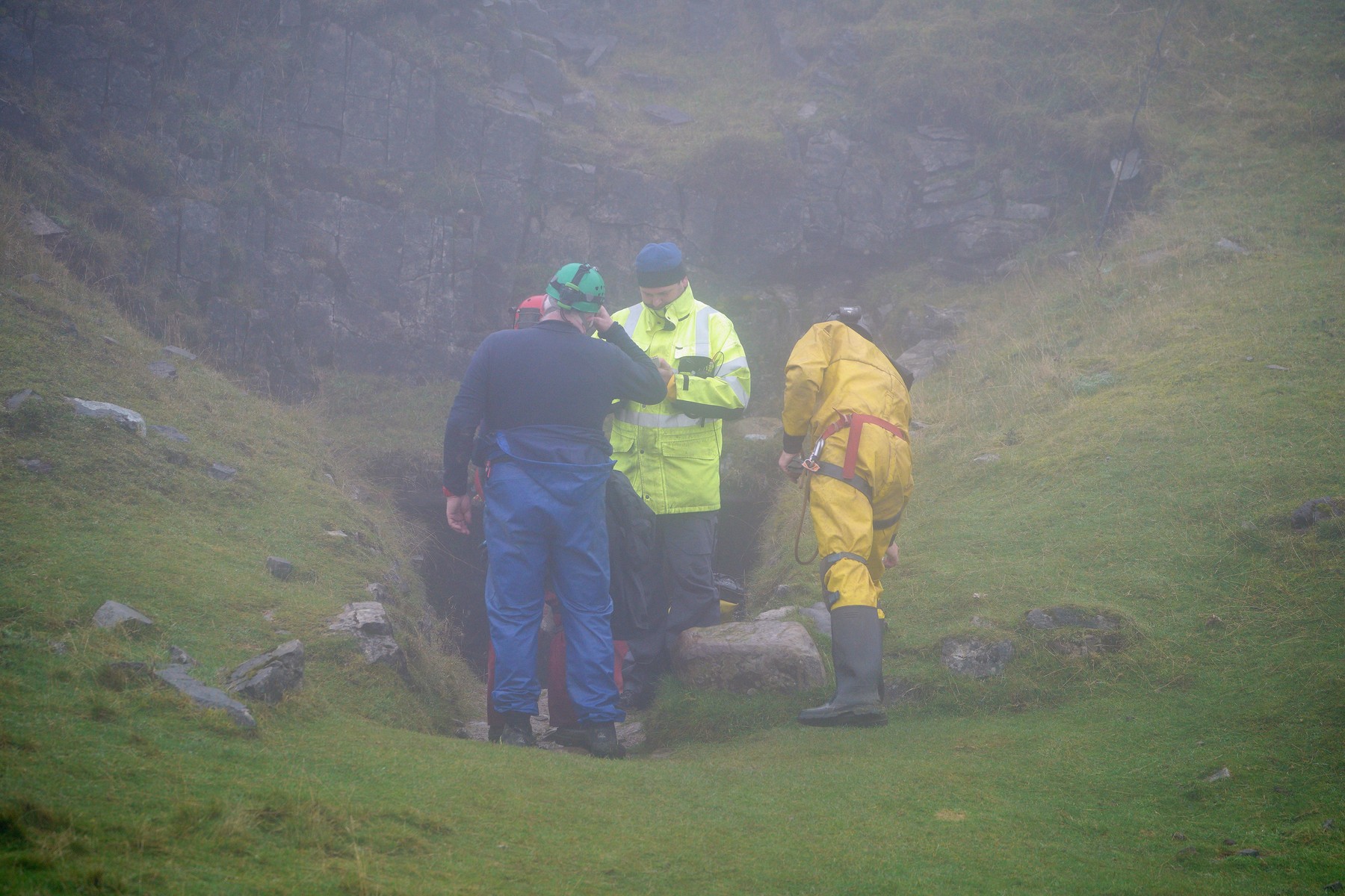 Ogof Ffynnon Ddu cave rescue