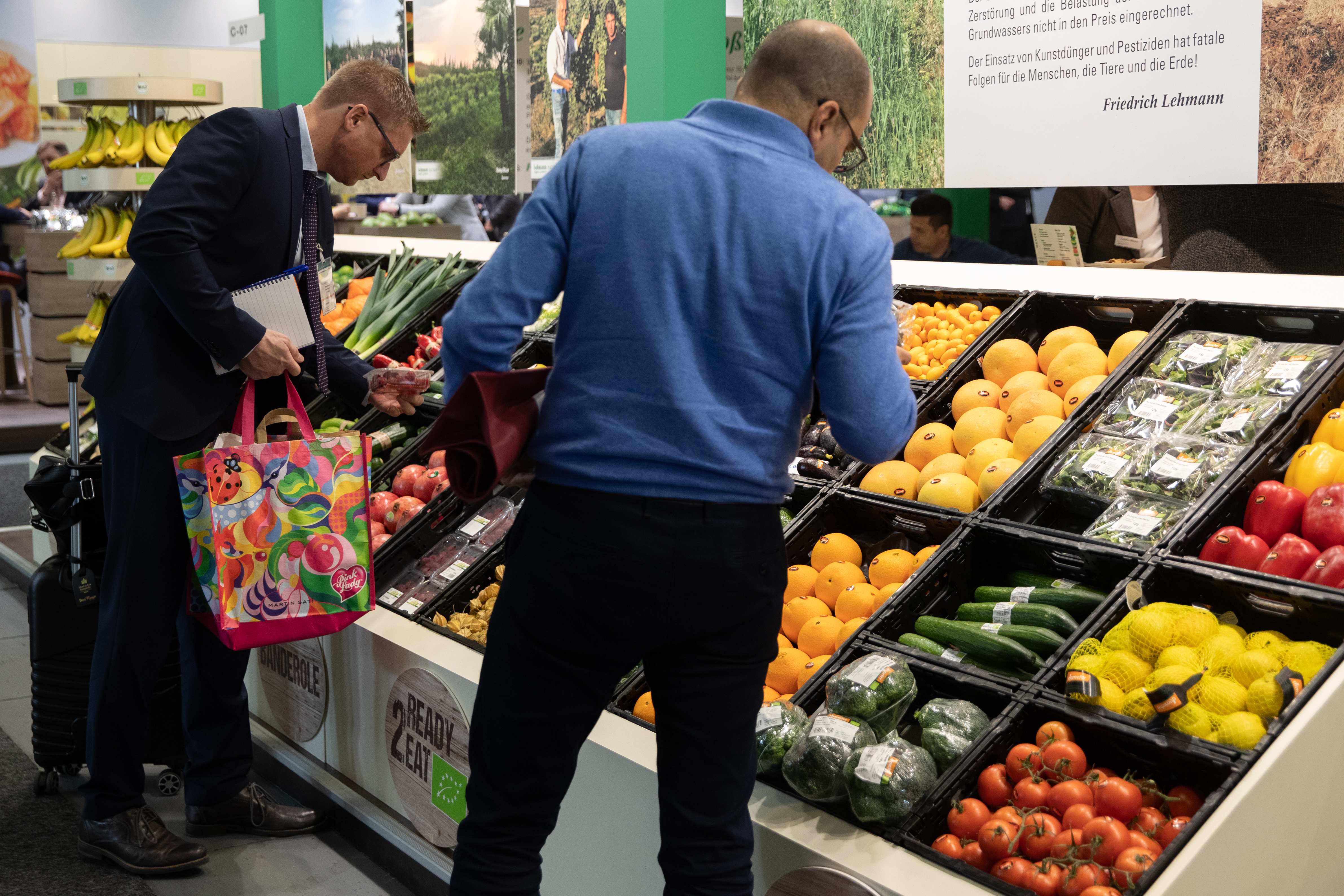pijaca; supermarket; povrće