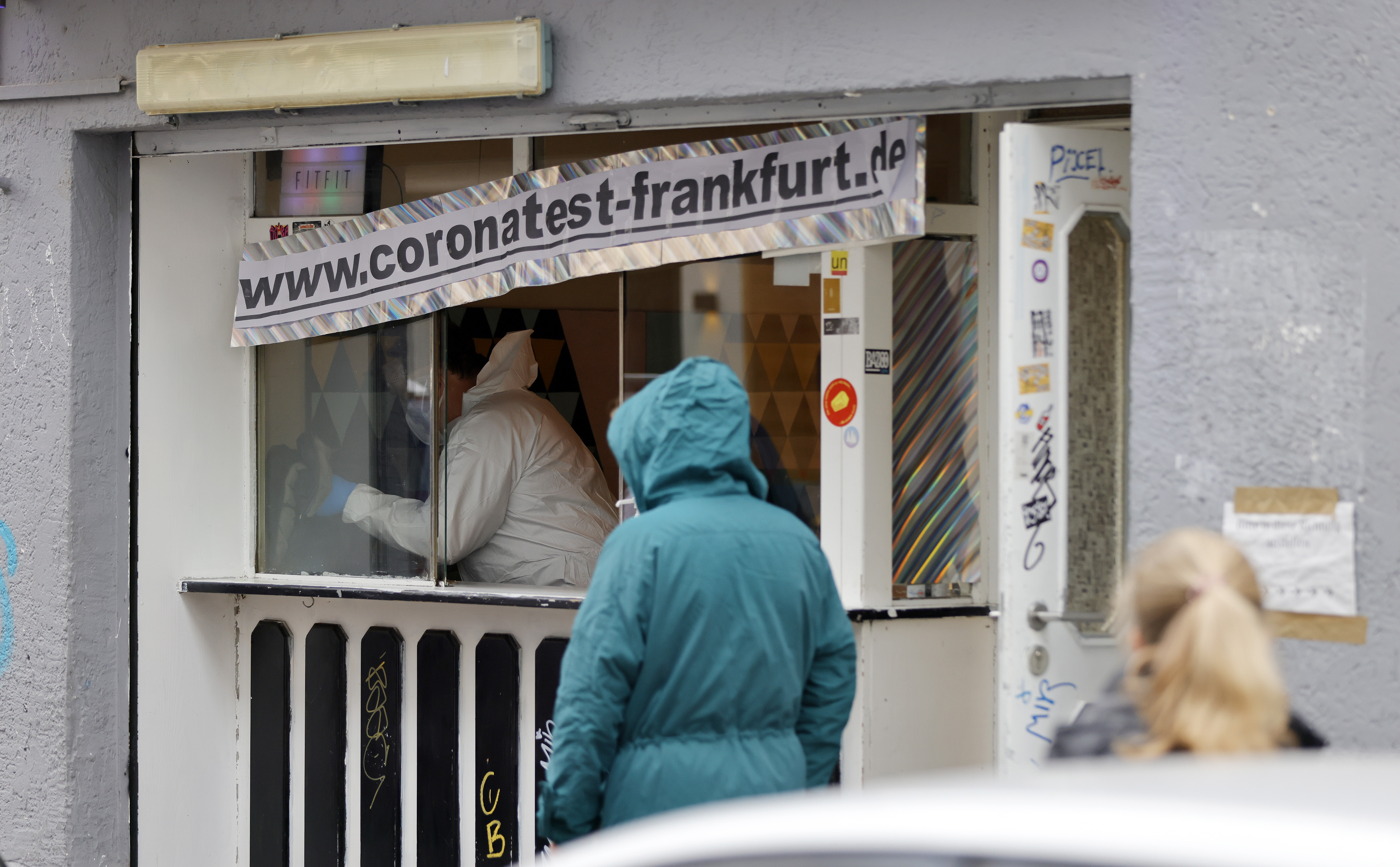 Kiosk serves as coronavirus rapid test station in Frankfurt am Main