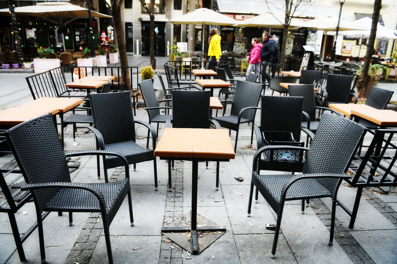 beograd grad, kafici, prazni kafici, sedenje u kaficima